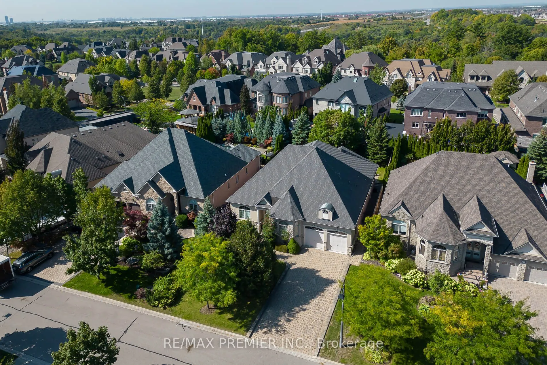 28 Timberwood Drive