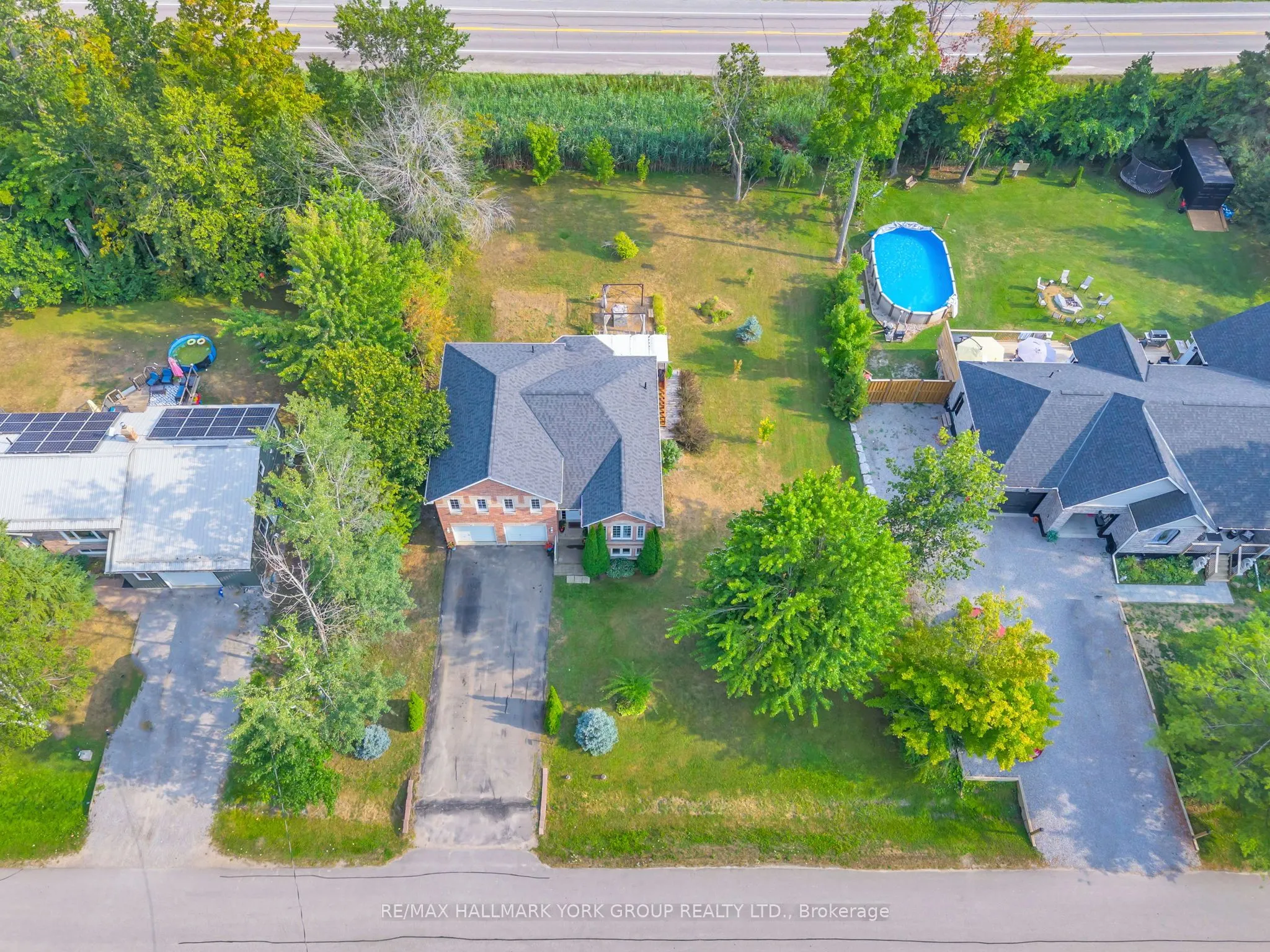 36 Ball Avenue E