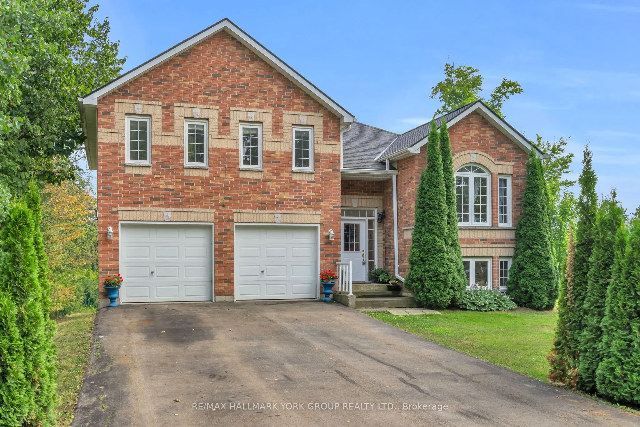 36 Ball Avenue E