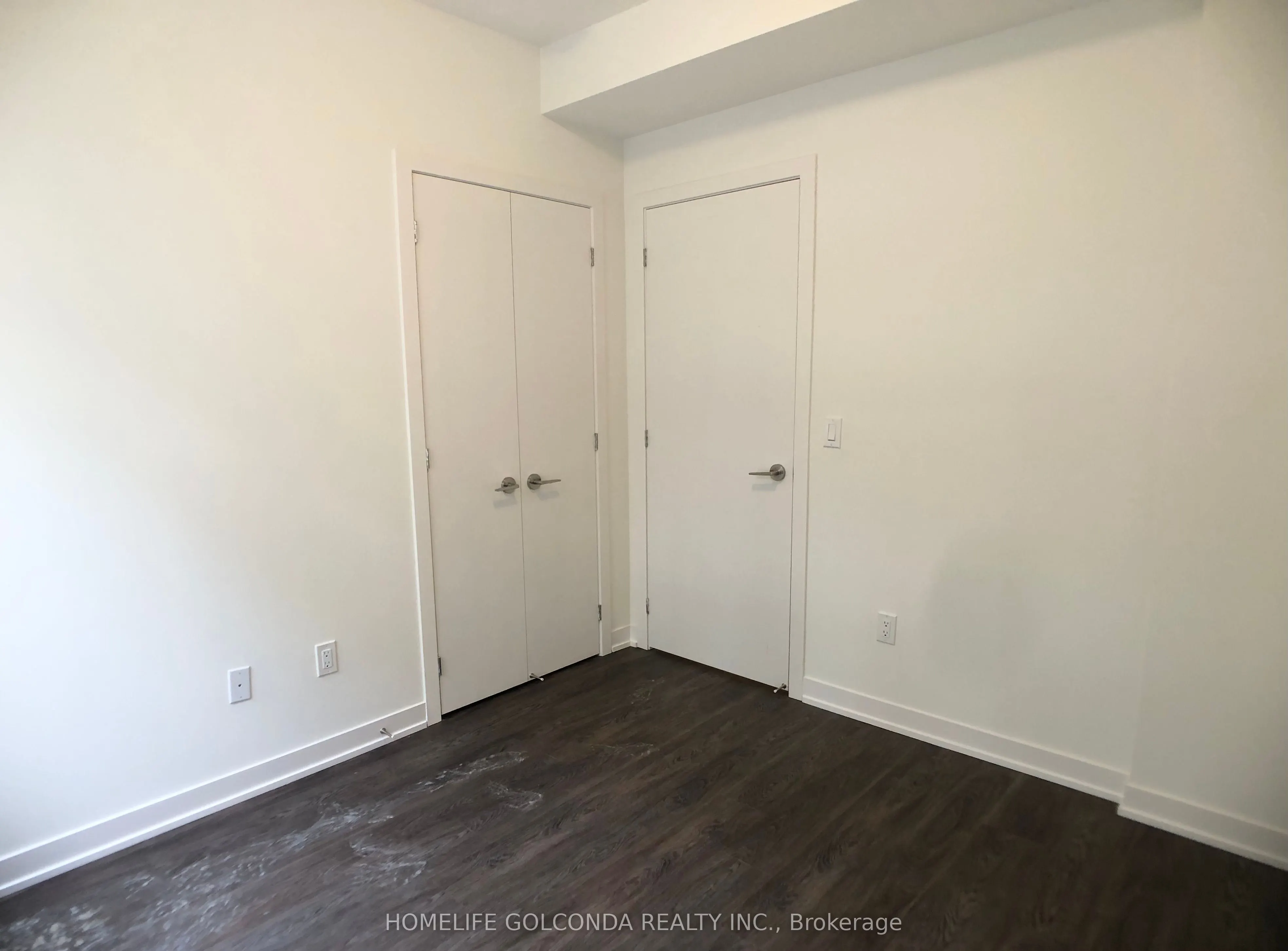 12 DAVID EYER Road, #1121