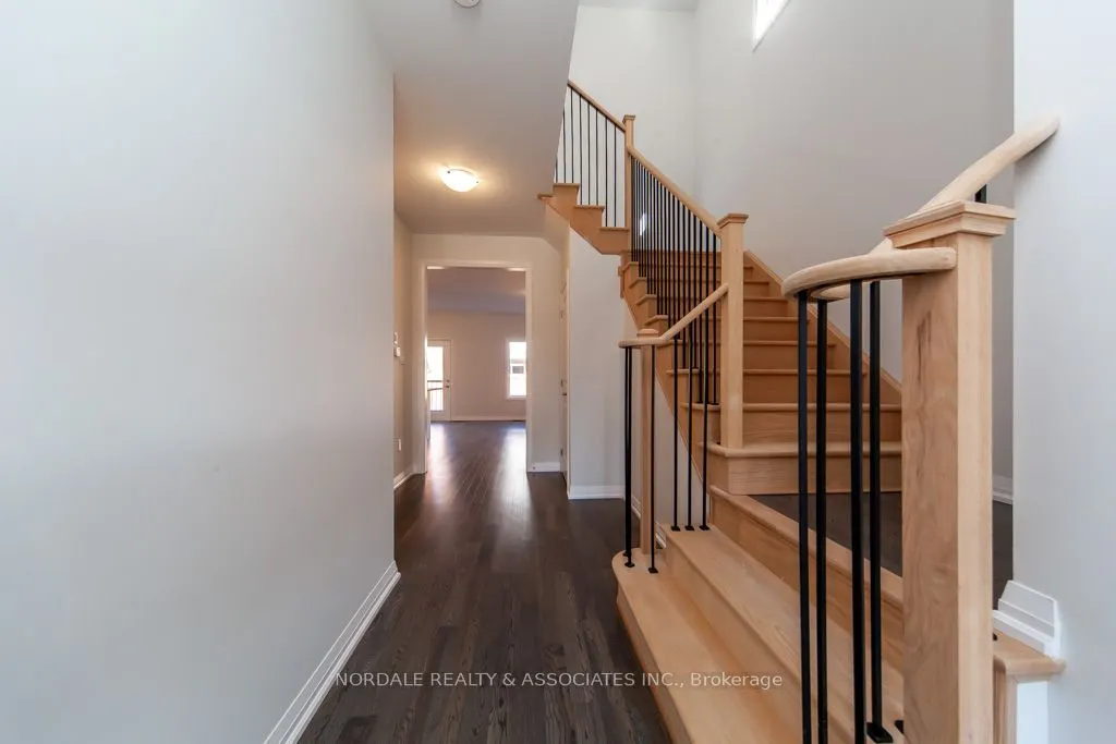 1434 STOVELL Crescent
