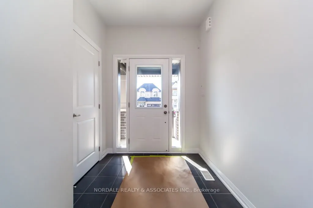 1434 STOVELL Crescent