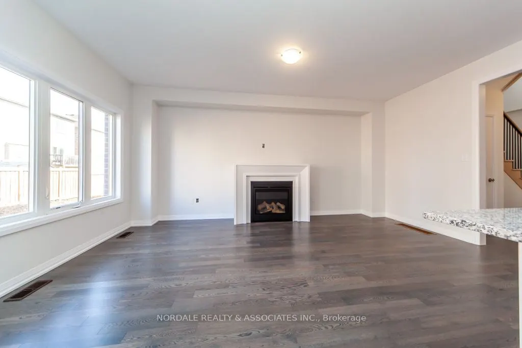 1434 STOVELL Crescent