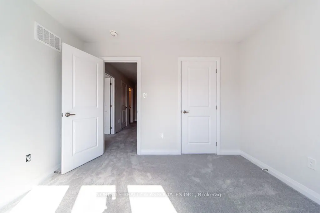 1434 STOVELL Crescent