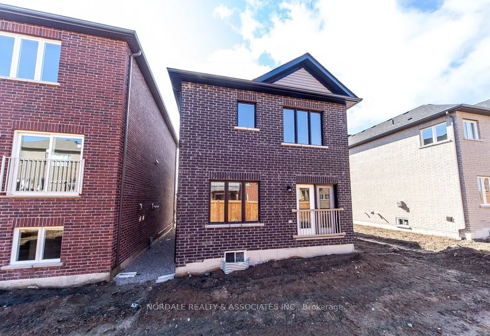1434 STOVELL Crescent