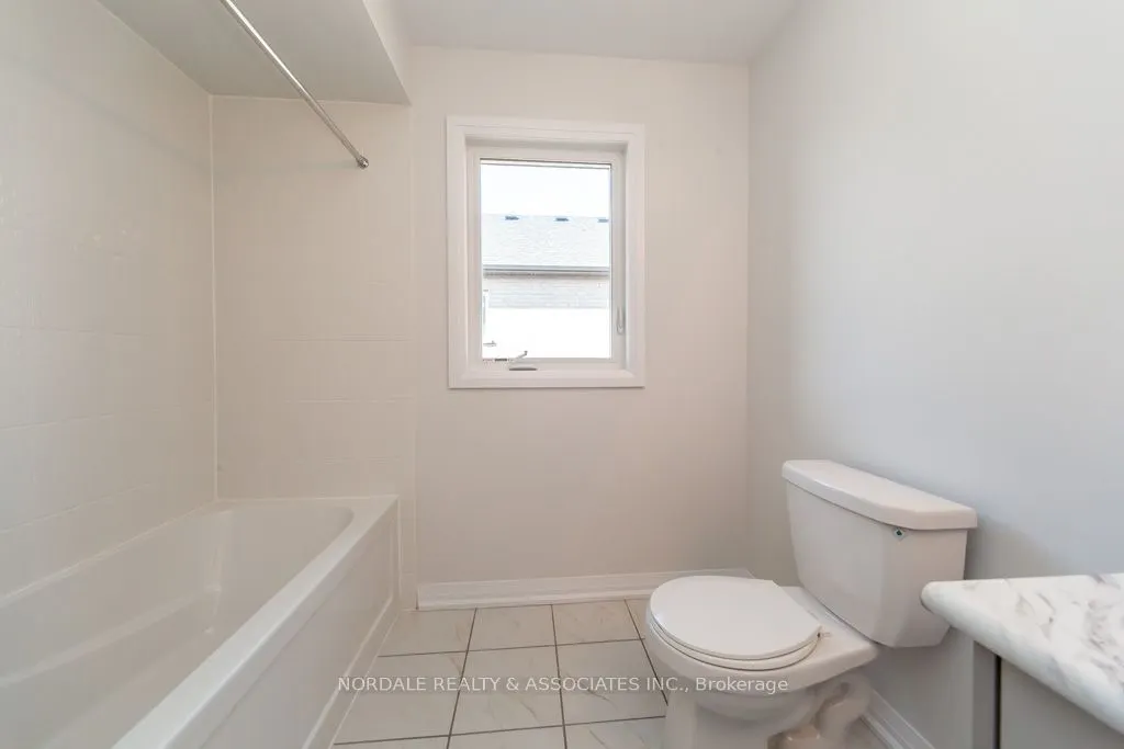 1434 STOVELL Crescent