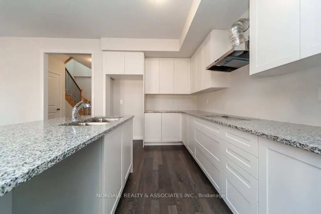 1434 STOVELL Crescent