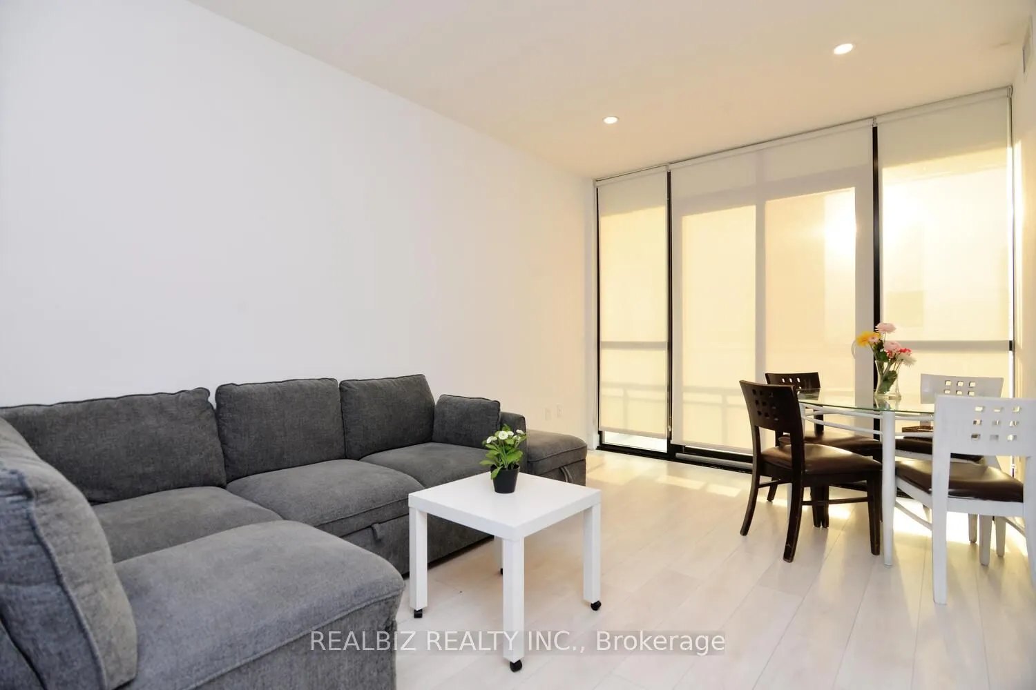 2908 Highway 7 Road, #1605