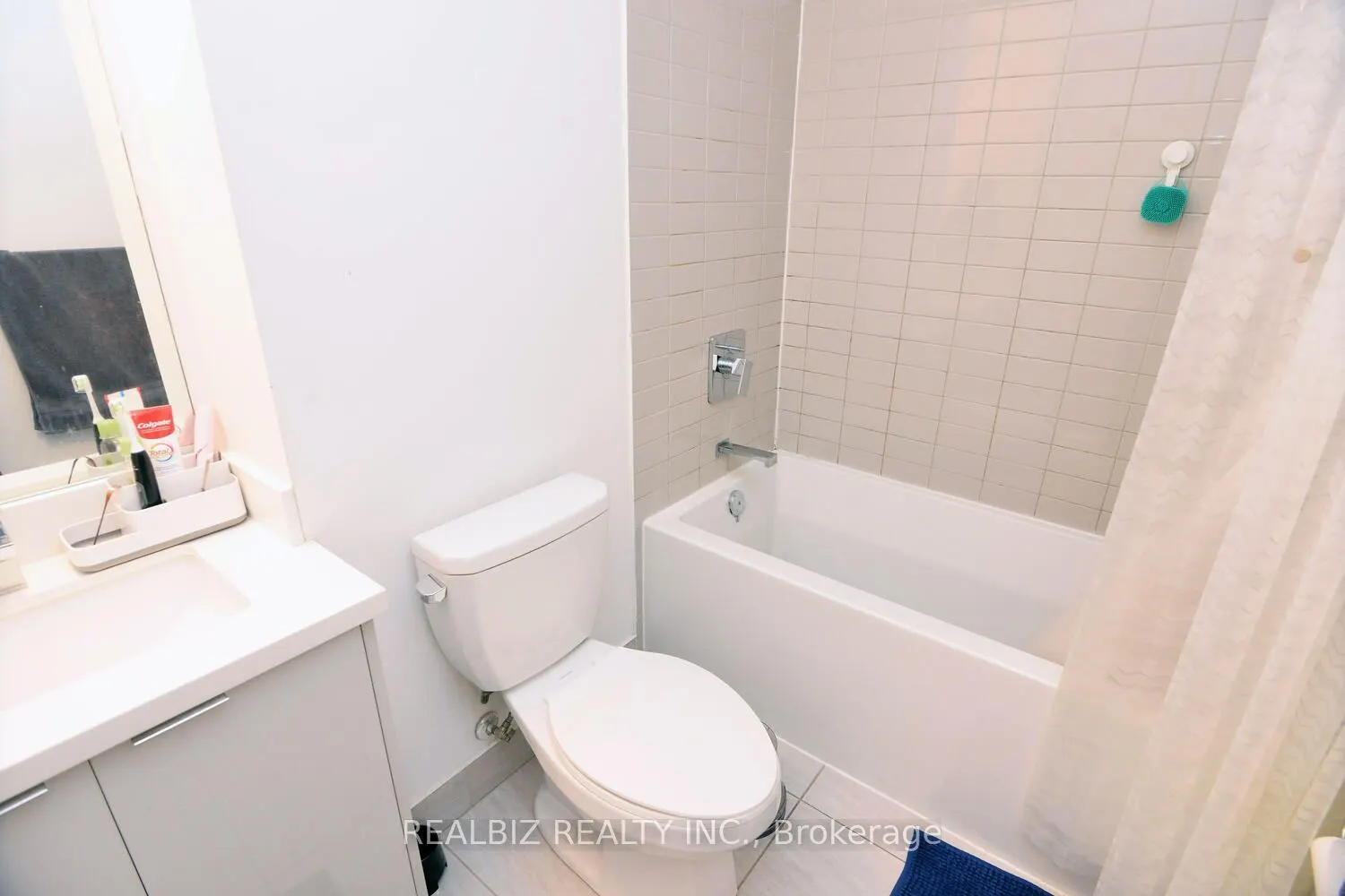 2908 Highway 7 Road, #1605