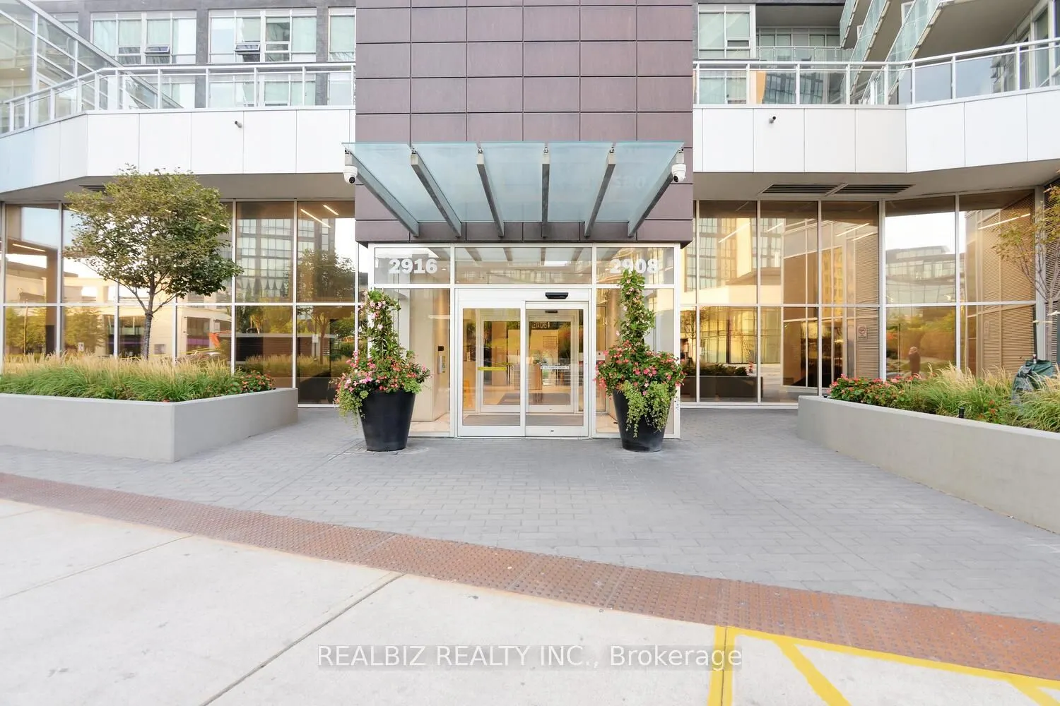 2908 Highway 7 Road, #1605