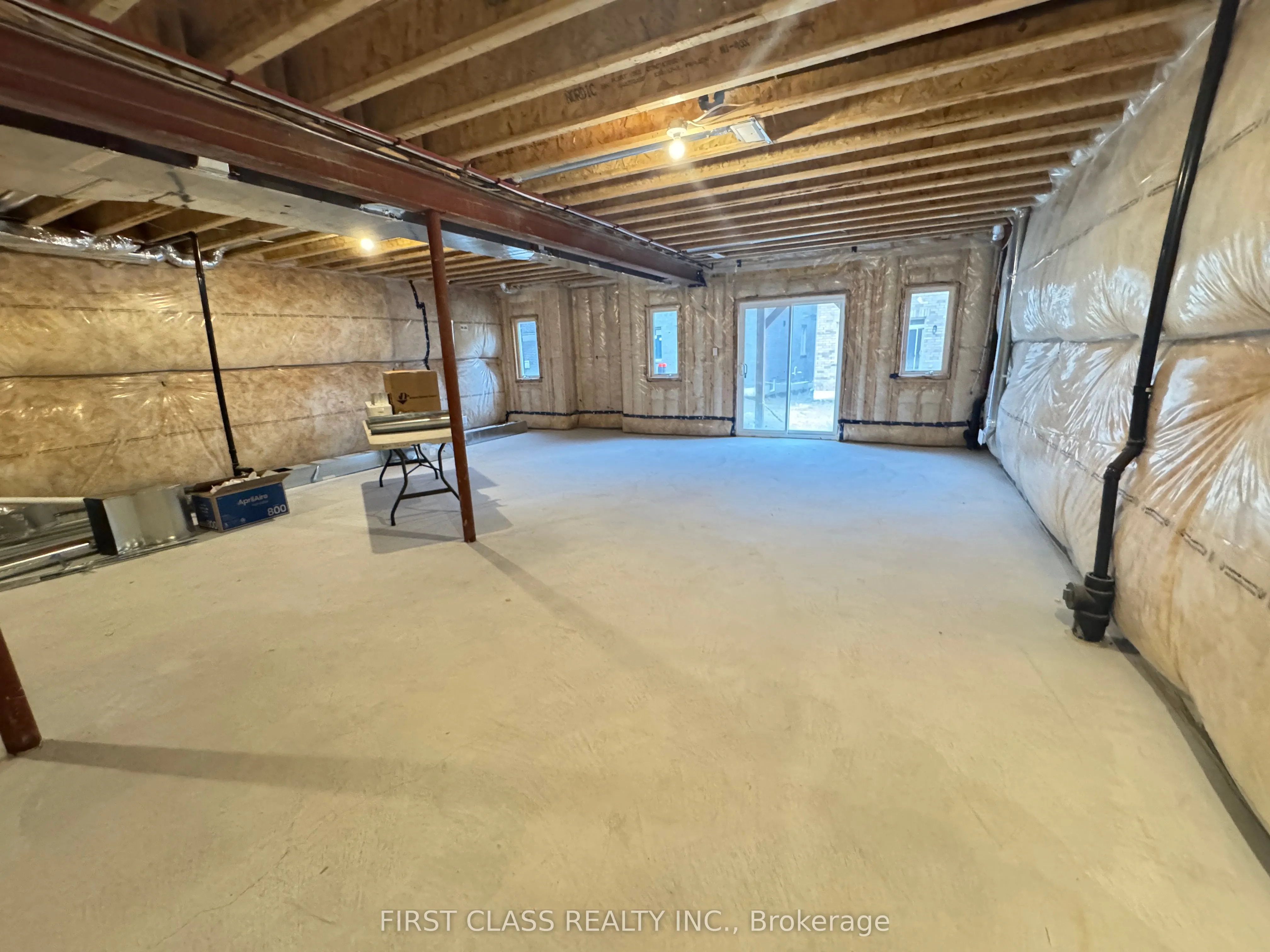 11 Kenneth Appleton Avenue