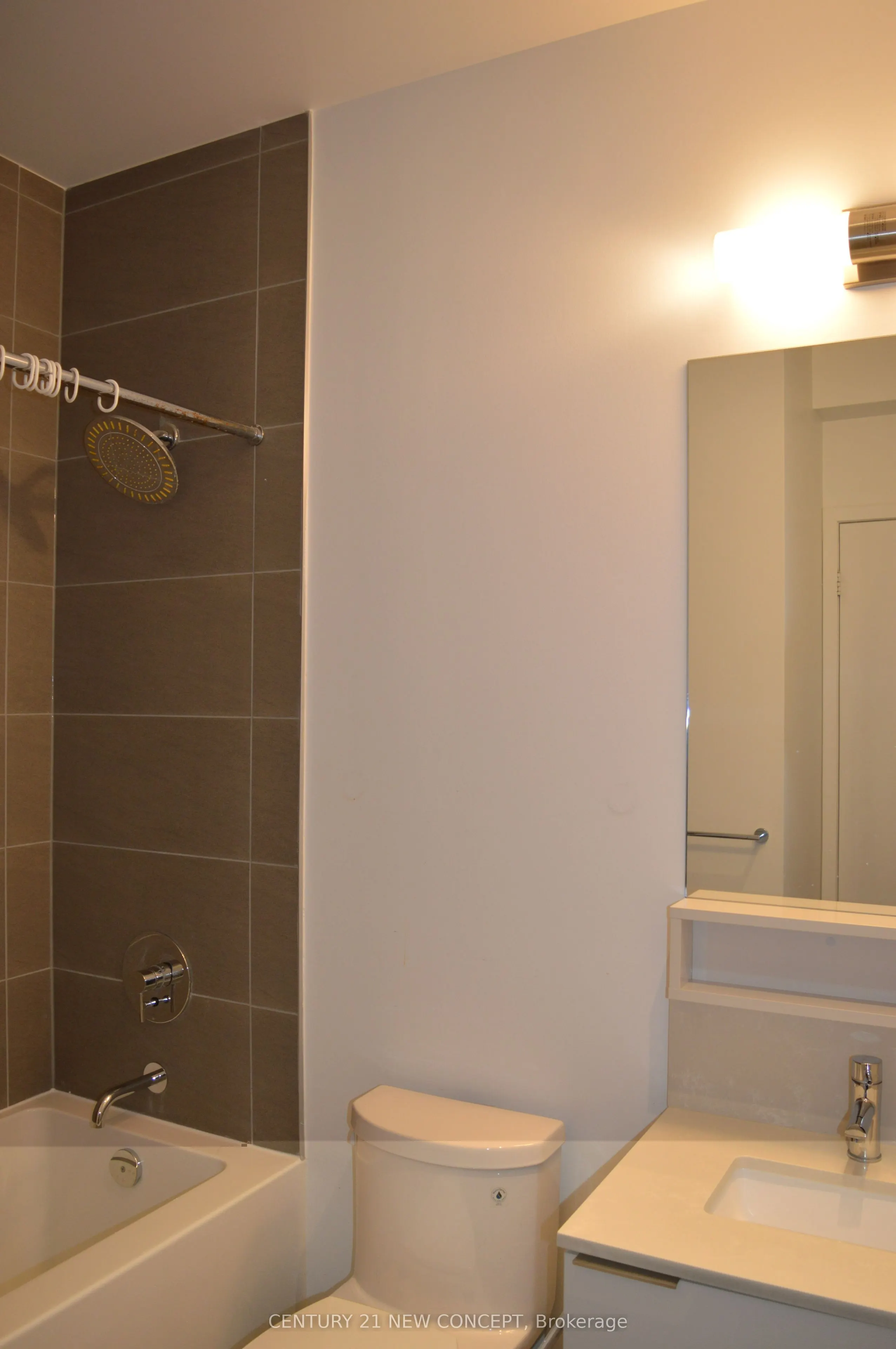 950 Portage Parkway, #Ph10