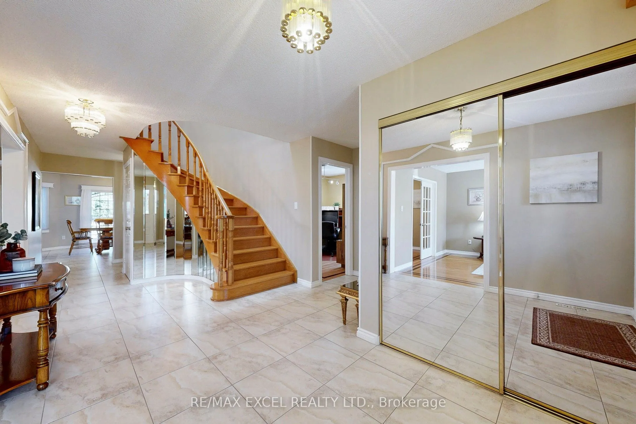 24 Lehman Crescent
