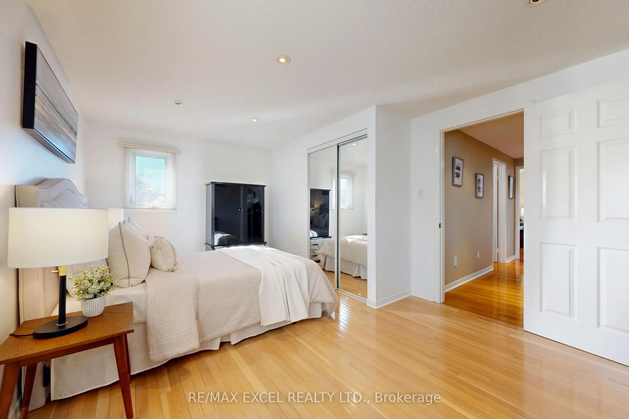 24 Lehman Crescent