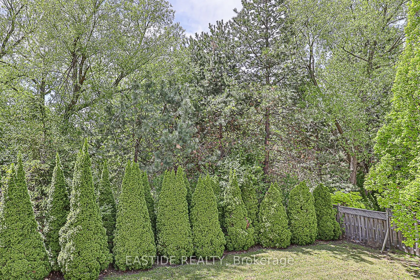 27 Brimwood Crescent
