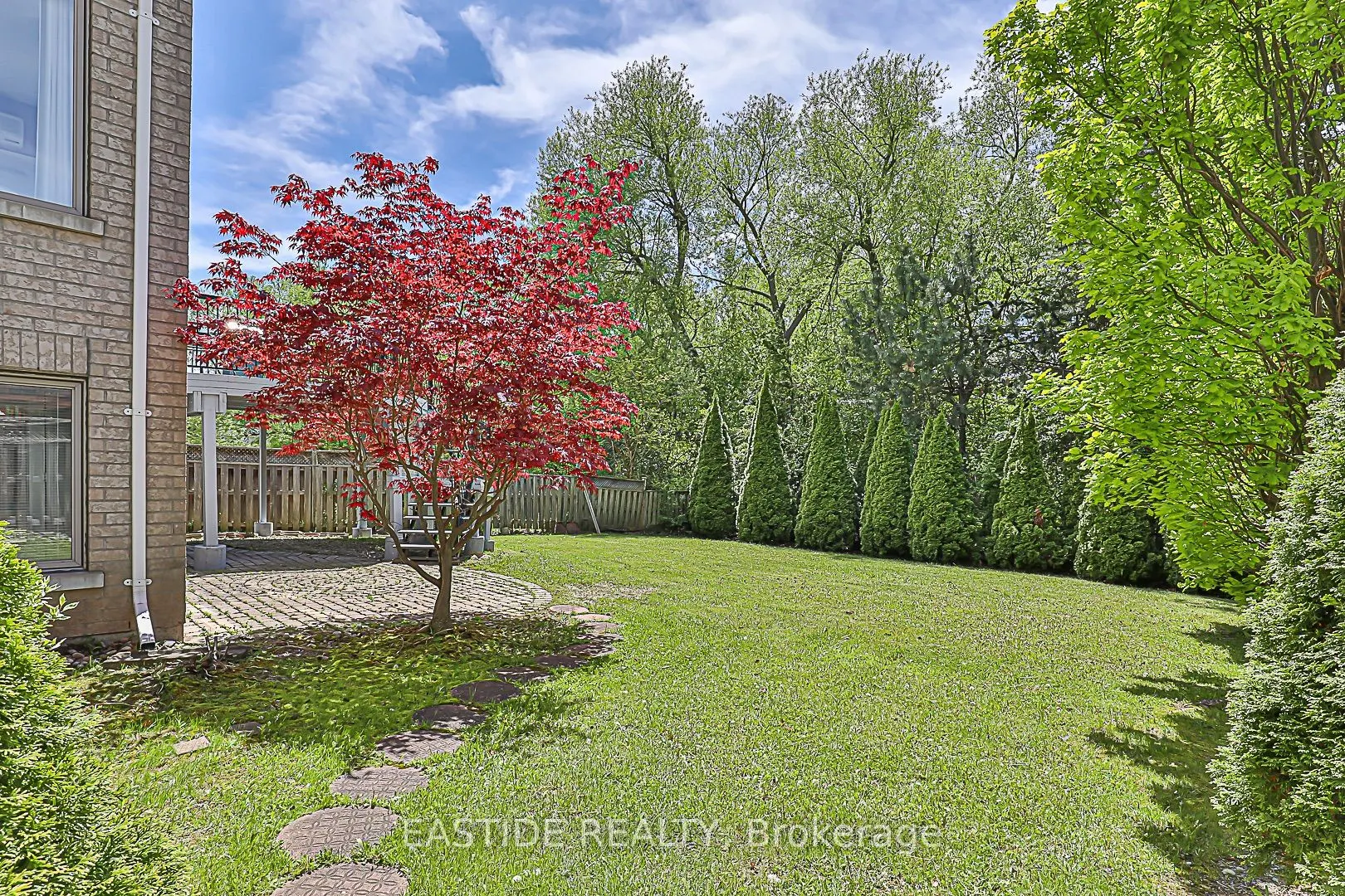 27 Brimwood Crescent