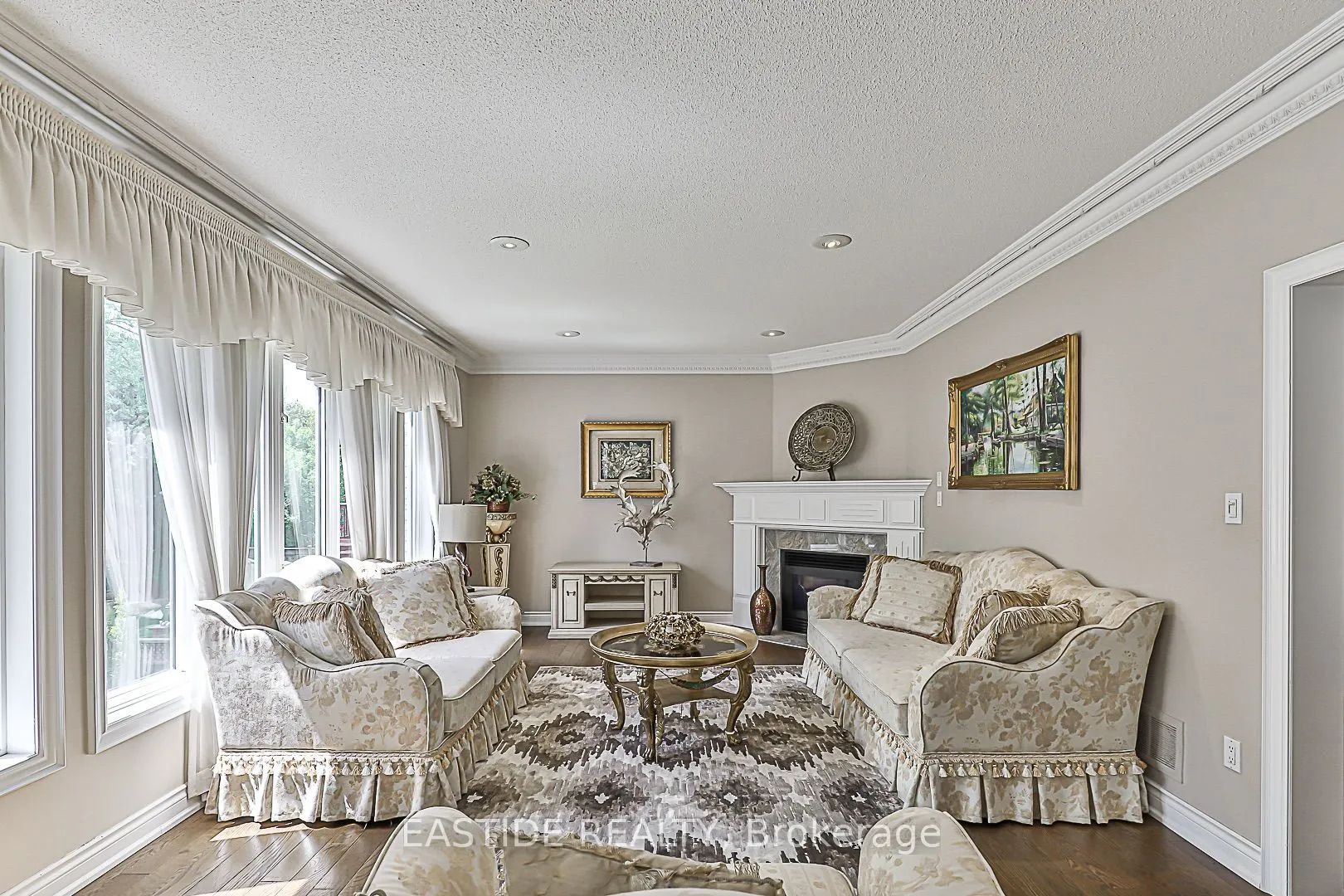 27 Brimwood Crescent