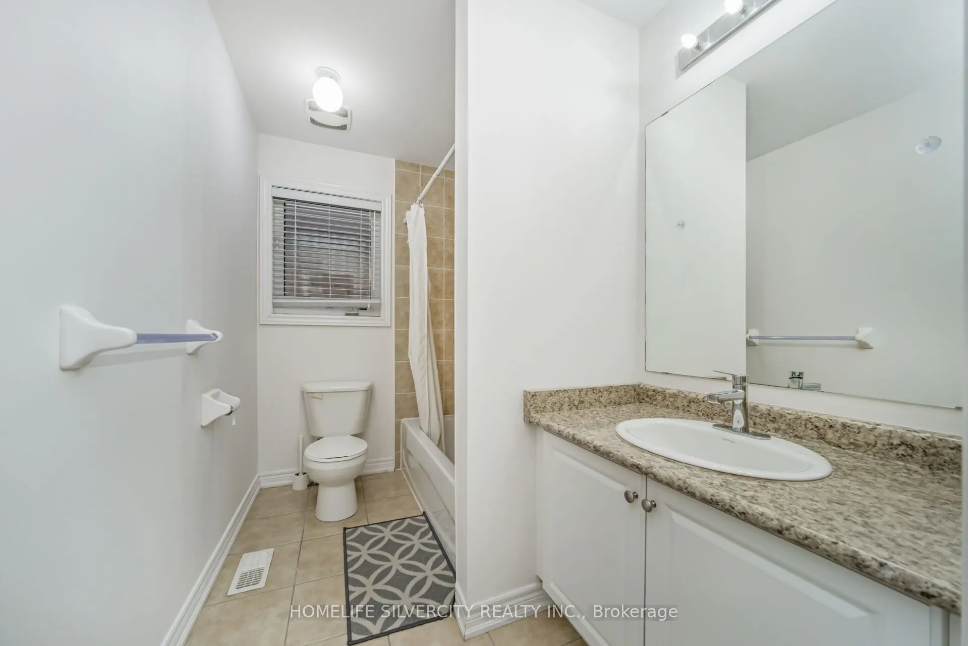 28 Swenson Street S