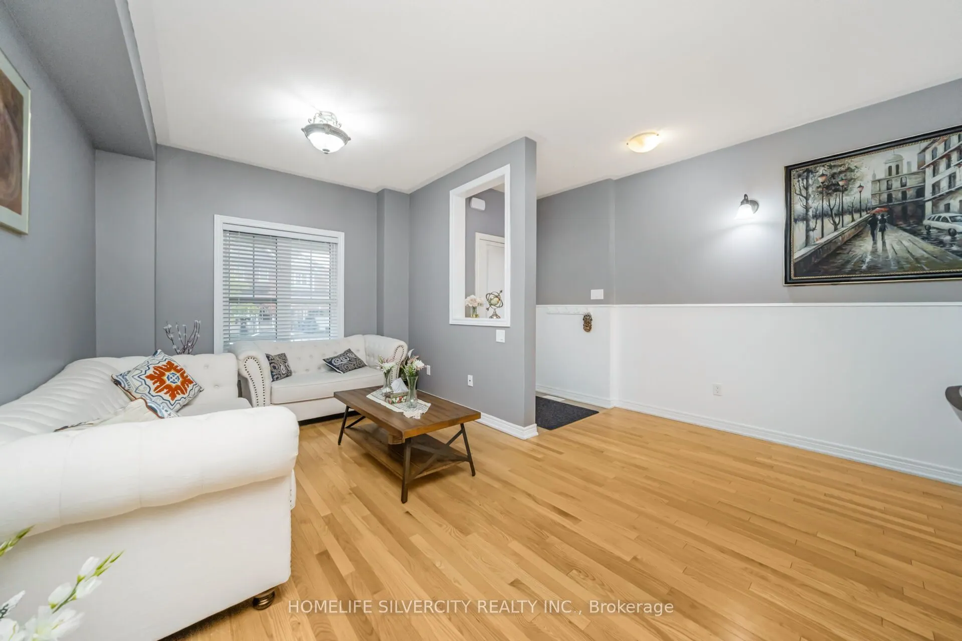 28 Swenson Street S