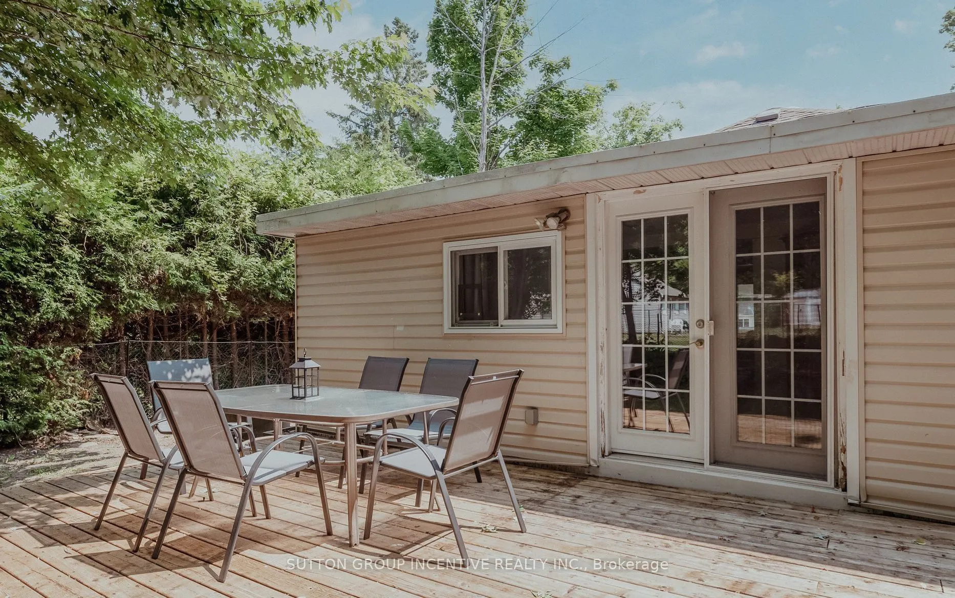 711 Innisfil Beach Road