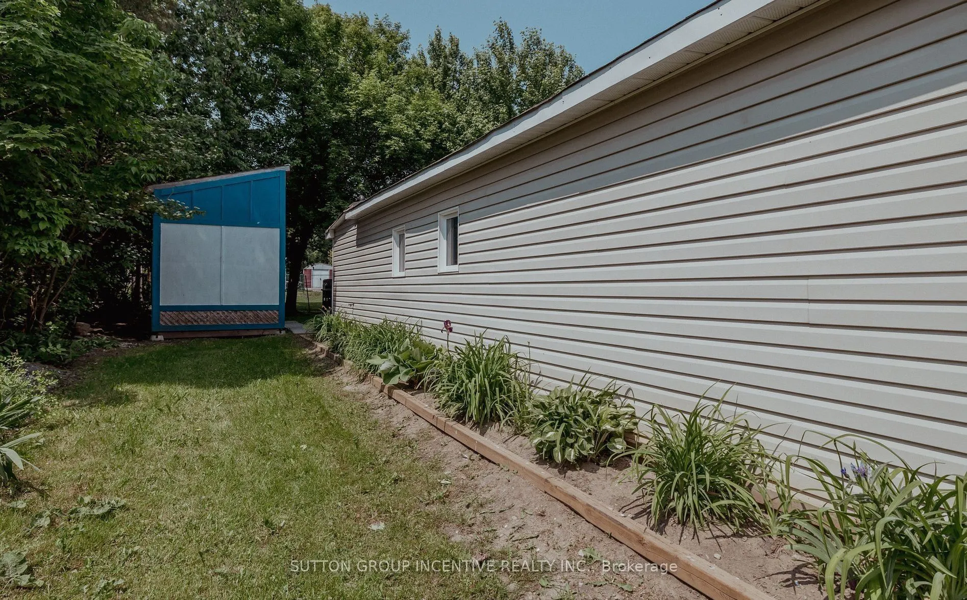 711 Innisfil Beach Road
