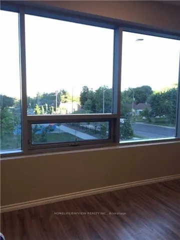 7163 Yonge Street, #206