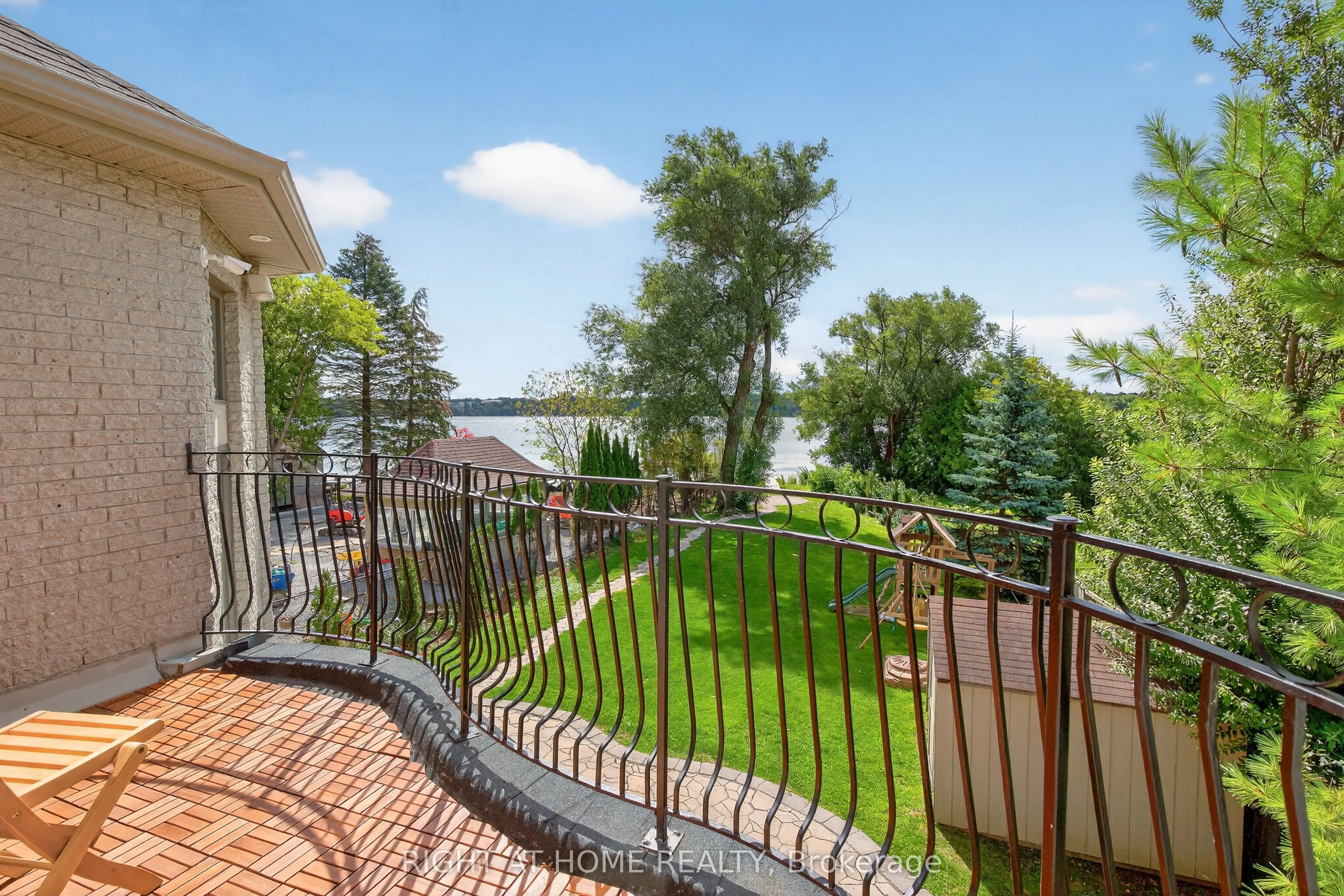 429 North Lake Road
