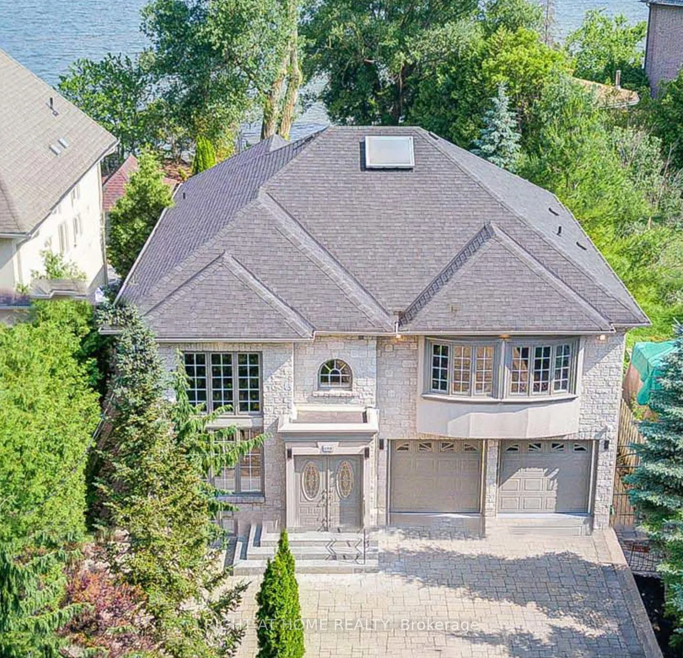 429 North Lake Road