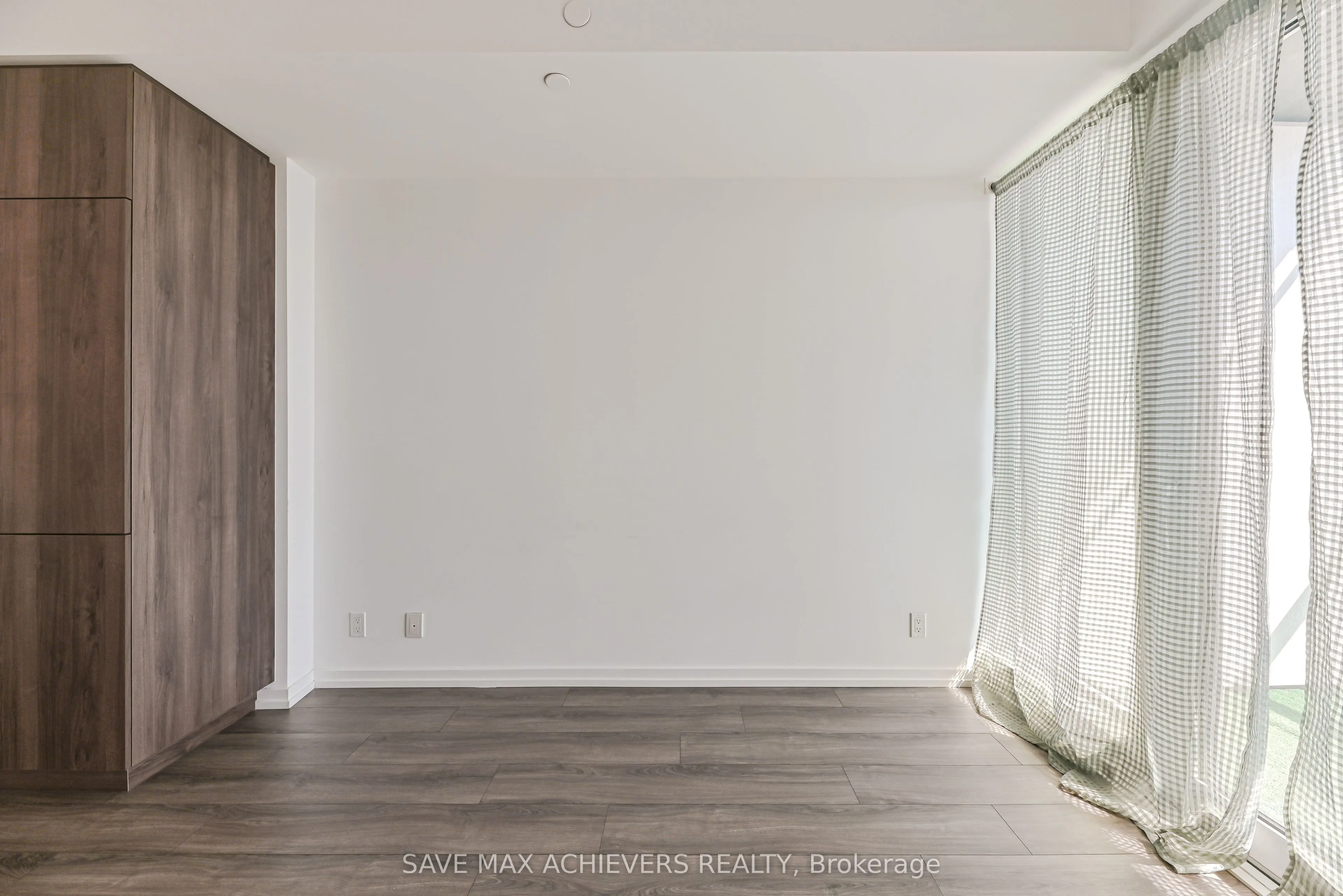 7890 Jane Street, #5201