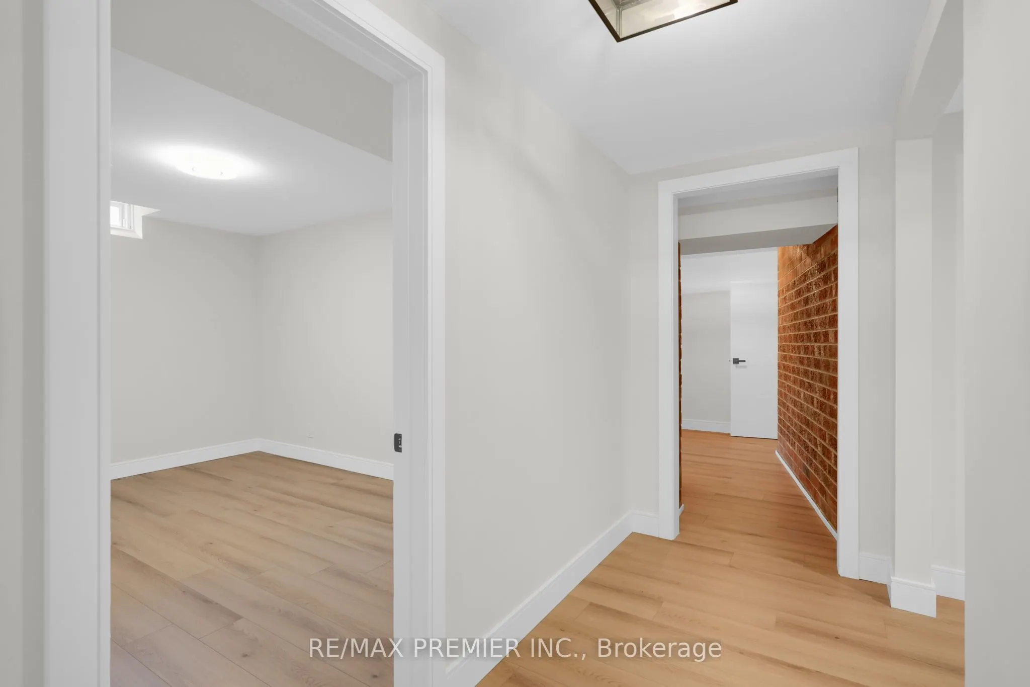 19 Polo Crescent