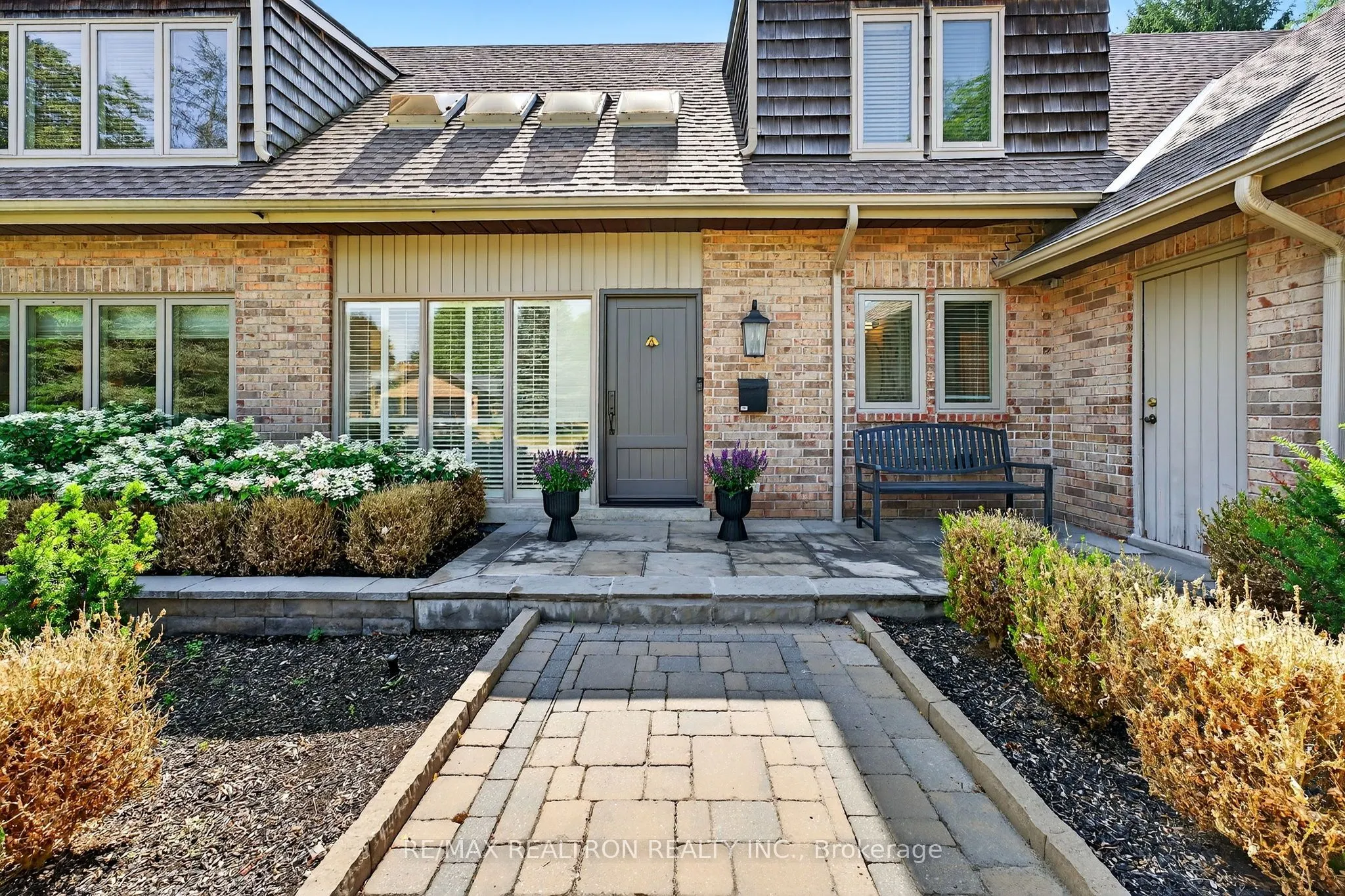2 Aukland Lane