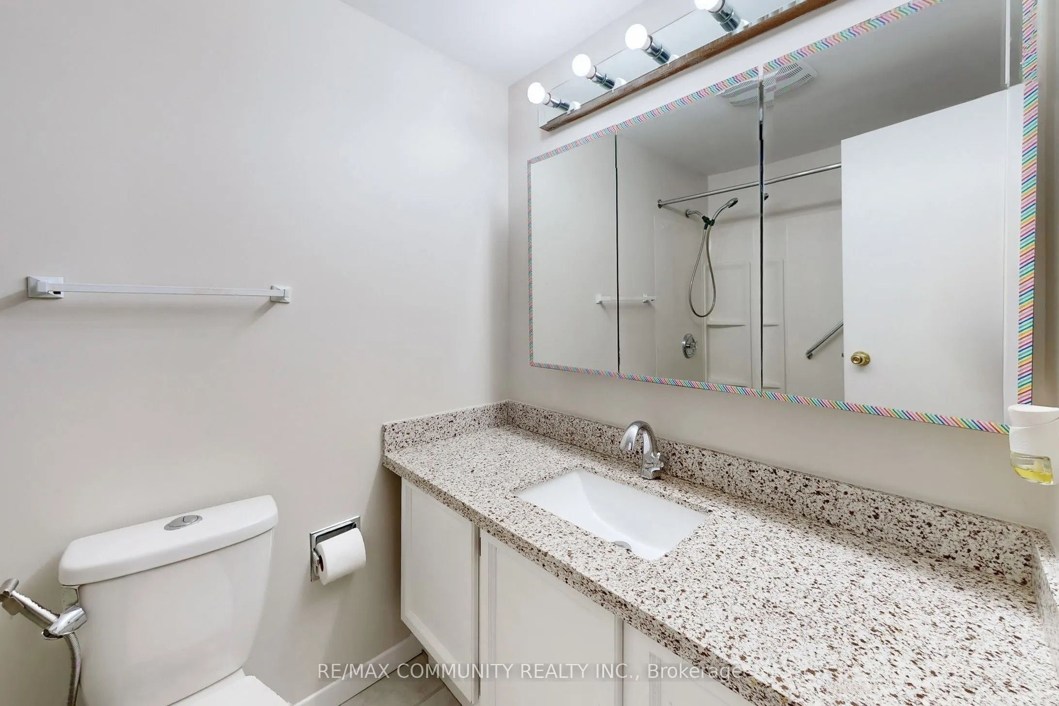 18 Knightsbridge Way, #9