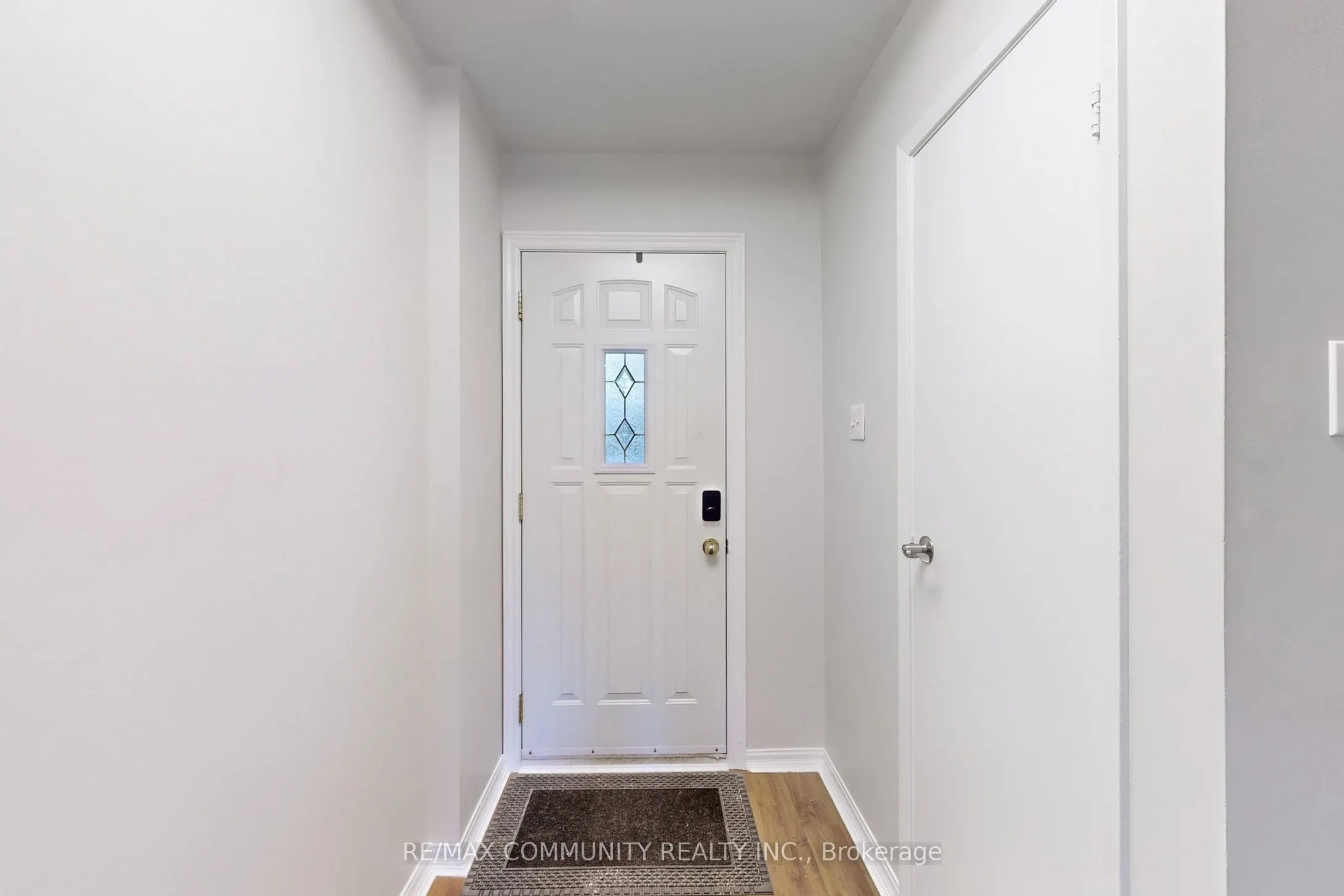 18 Knightsbridge Way, #9
