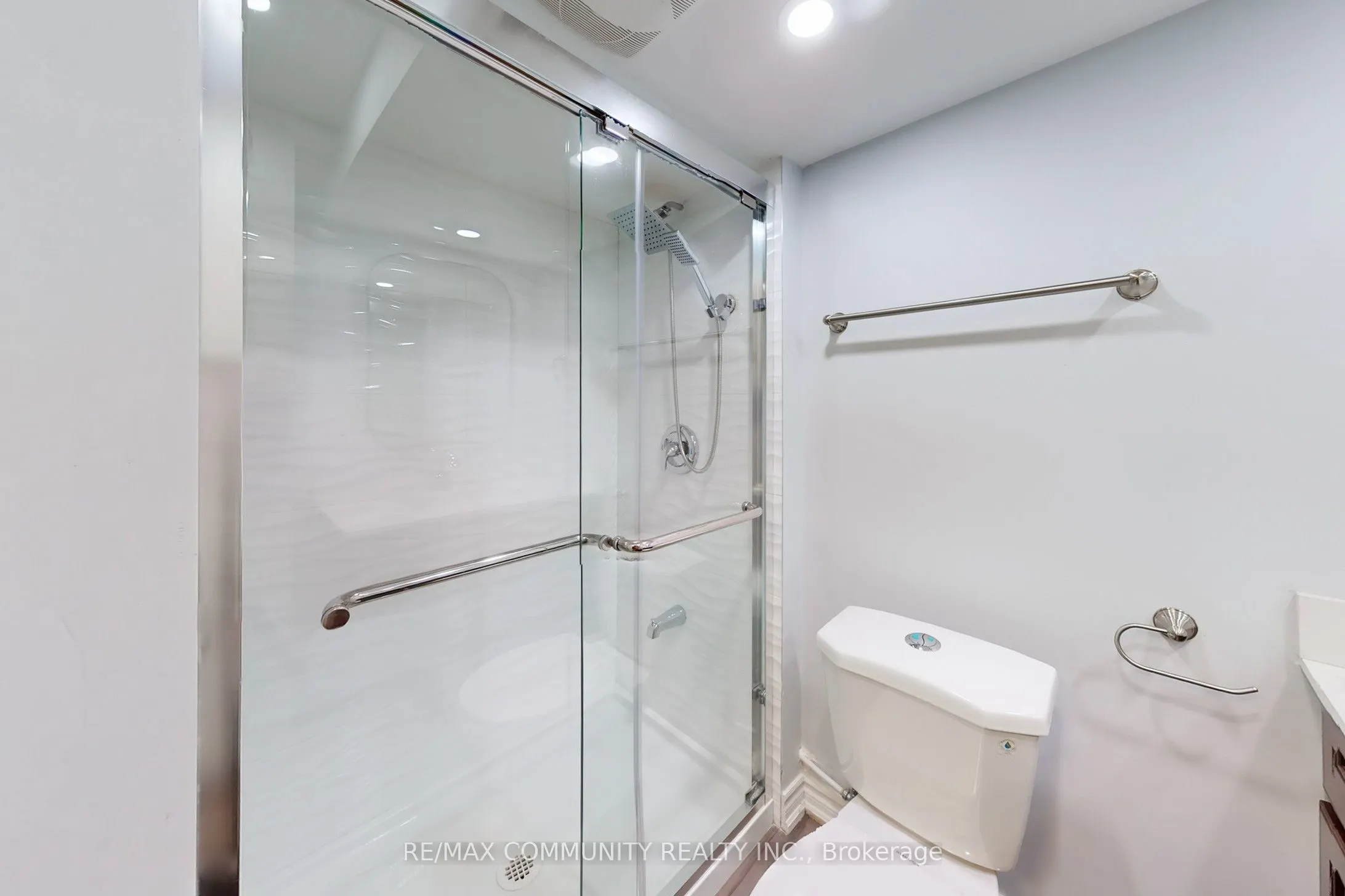18 Knightsbridge Way, #9