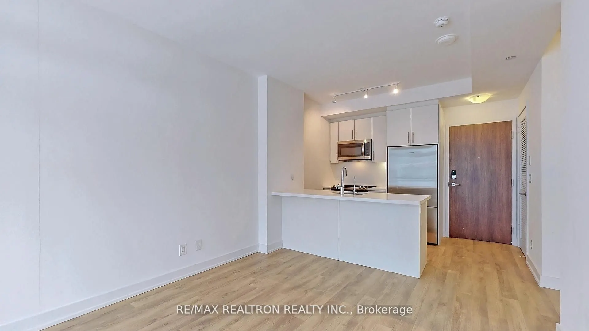 301 Sea Ray Avenue, #C216