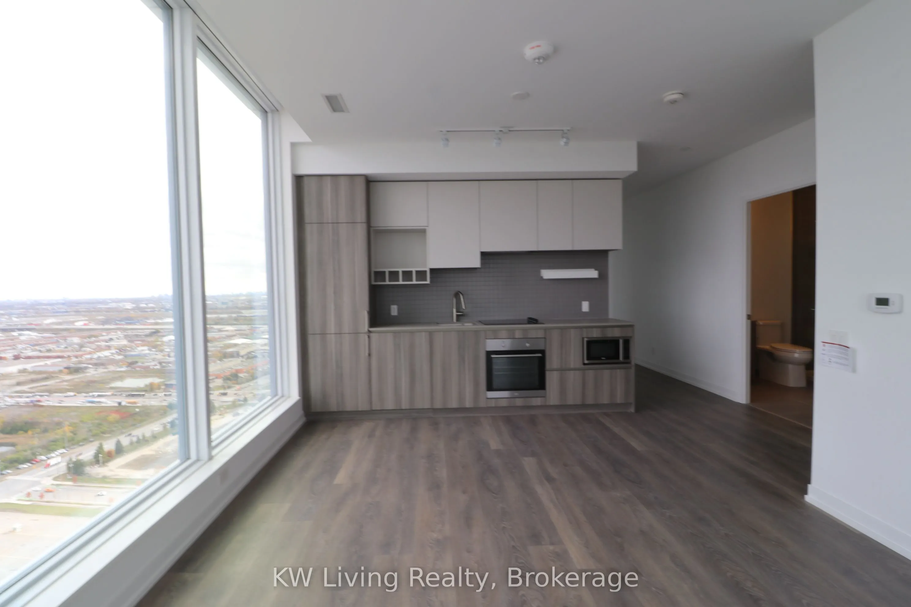 898 Portage Parkway, #4302