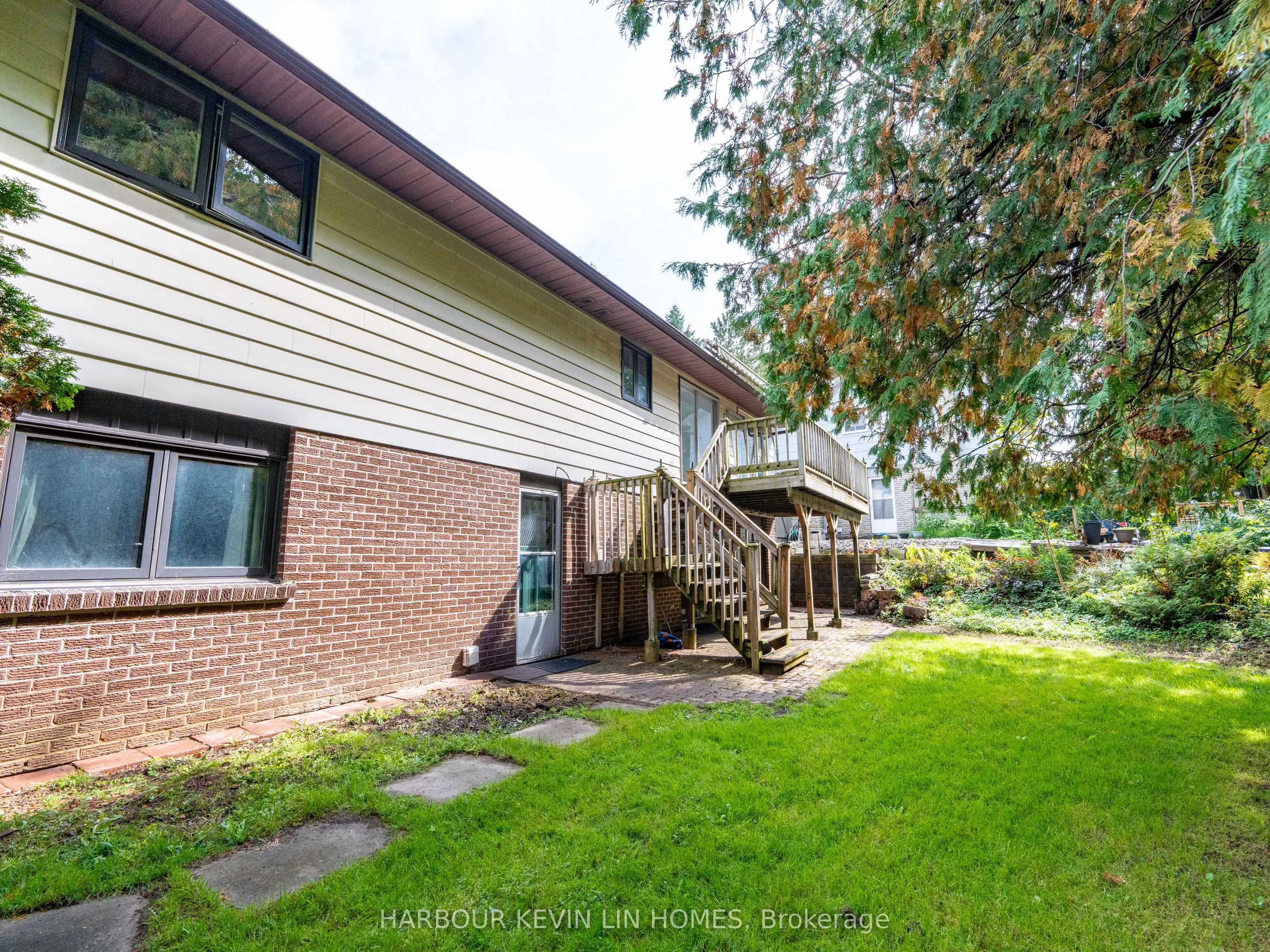 213 Murray Drive