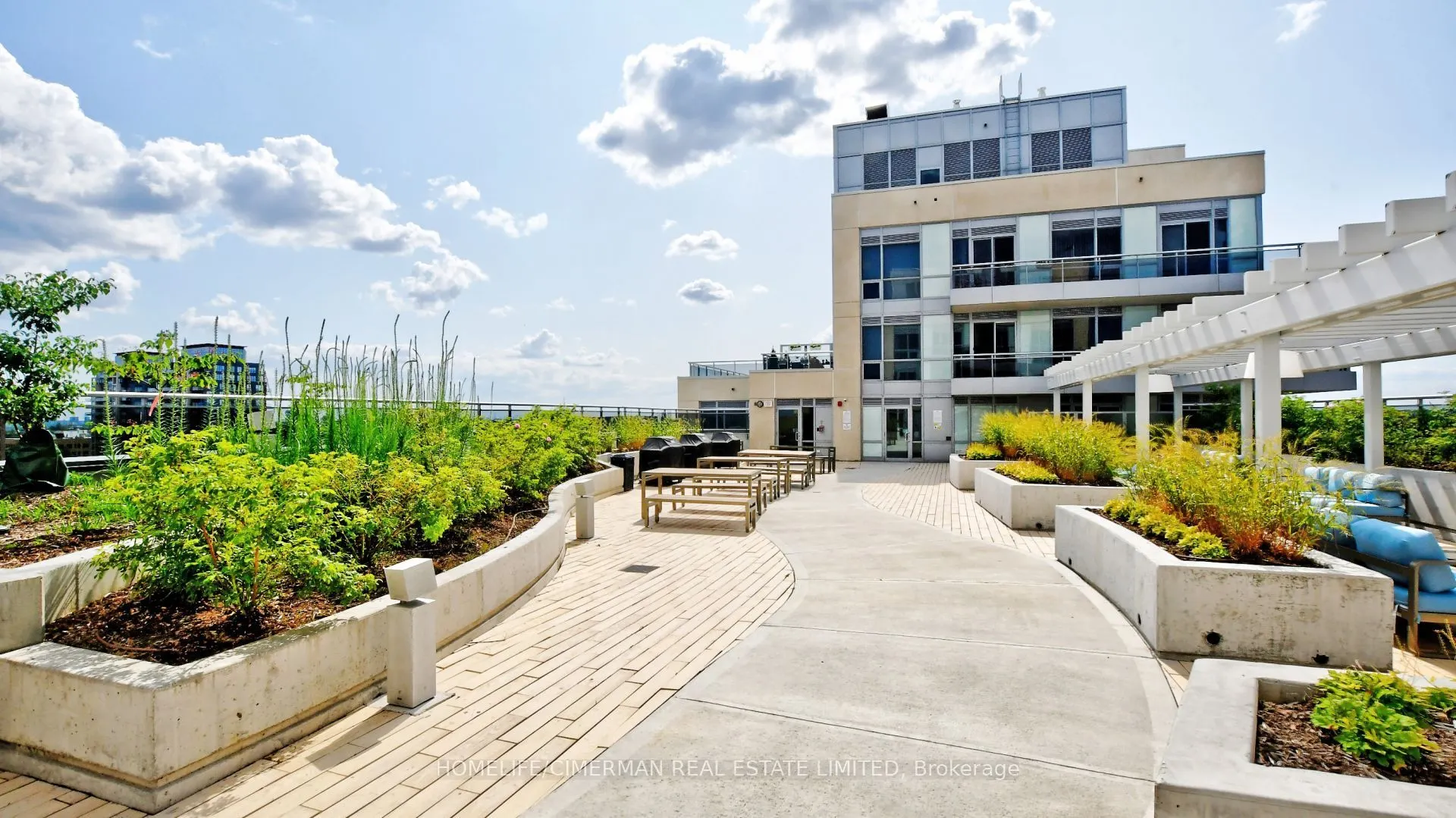 9191 Yonge Street, #810
