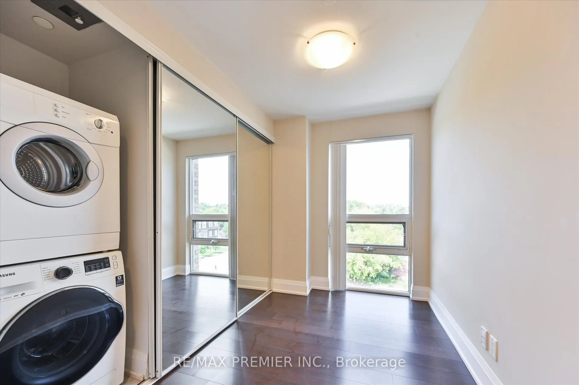 8302 Islington Avenue, #517
