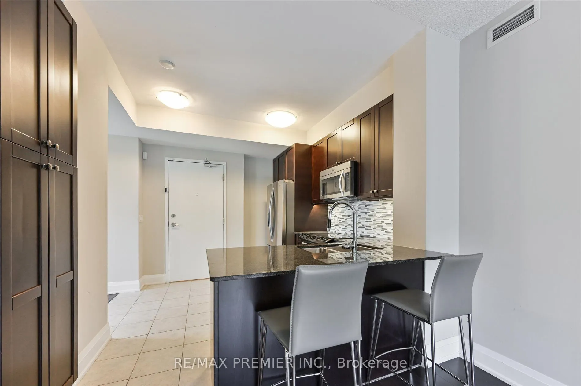 8302 Islington Avenue, #517