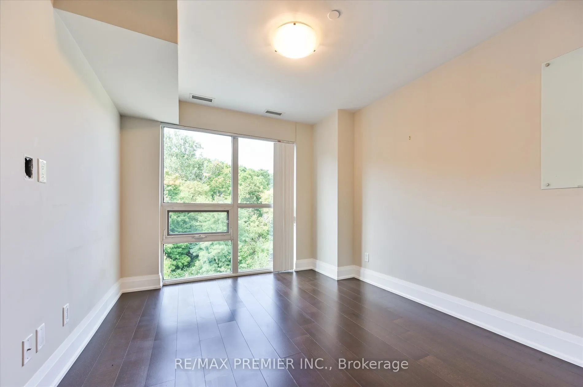 8302 Islington Avenue, #517