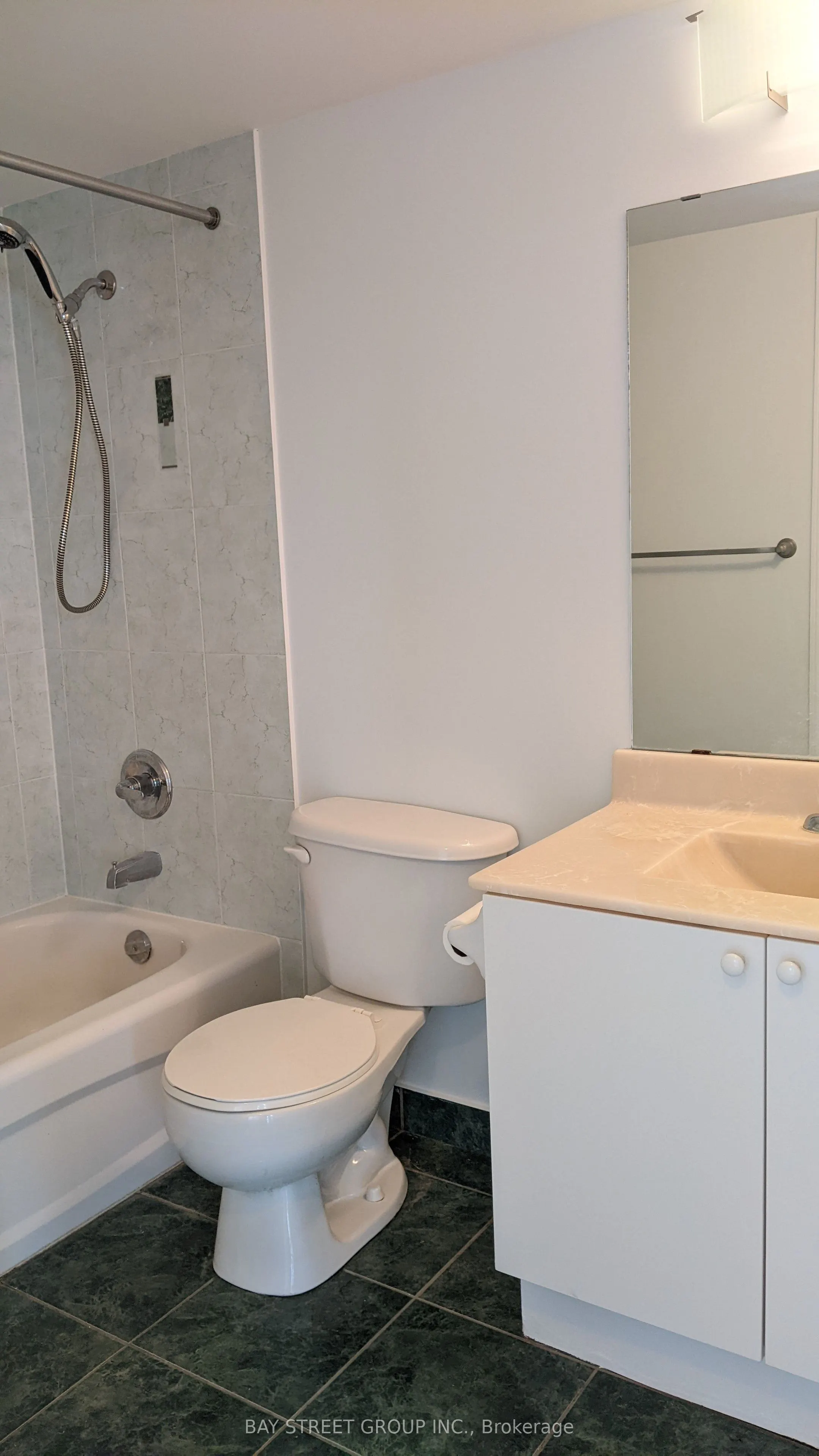 55 South Town Centre Boulevard, #910