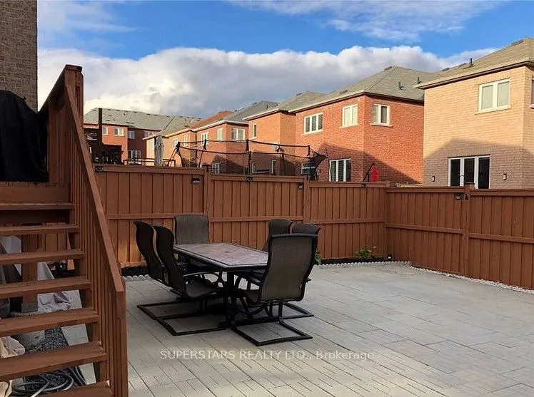 106 White Beach Crescent