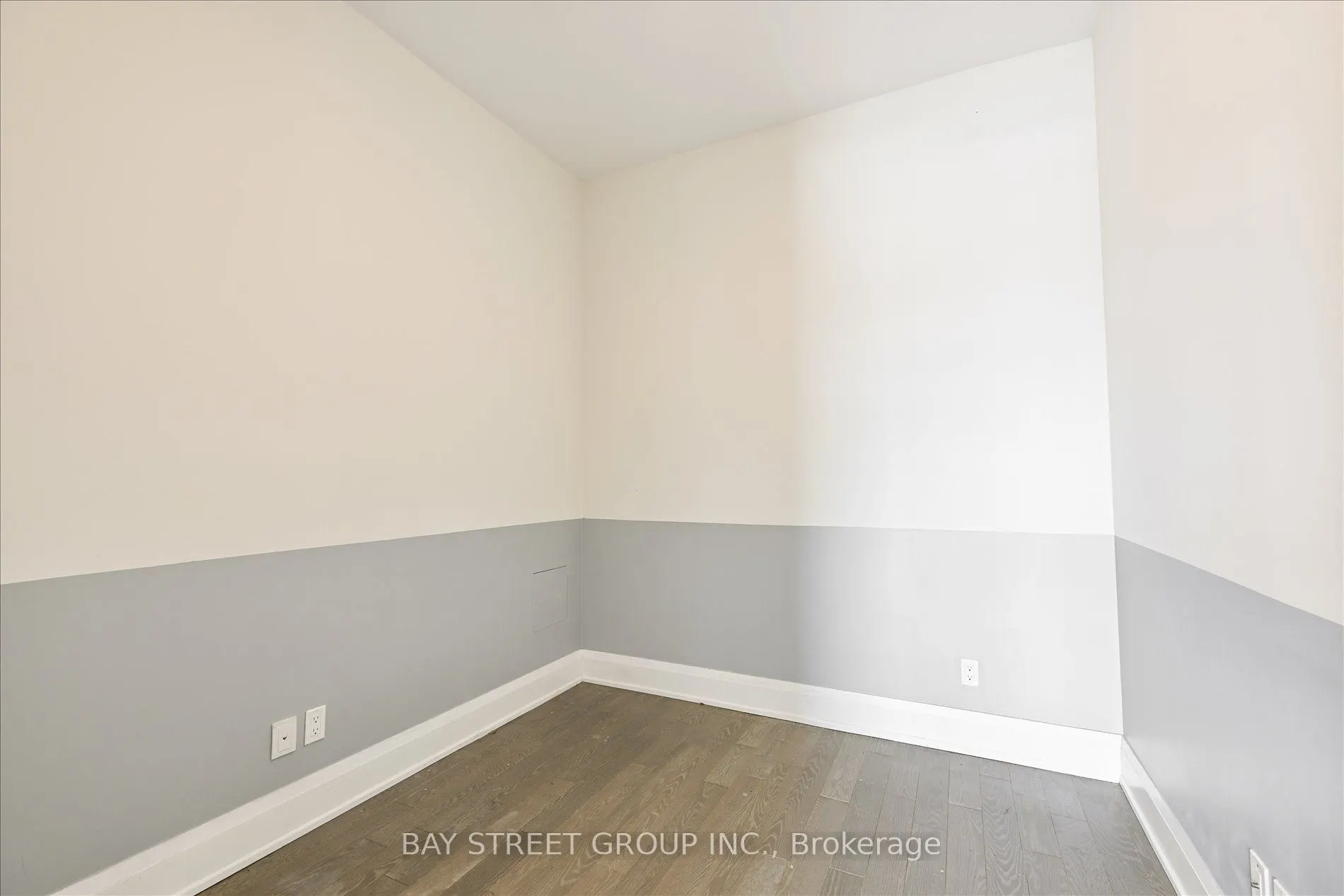 398 Highway 7 Road E, #Ph06