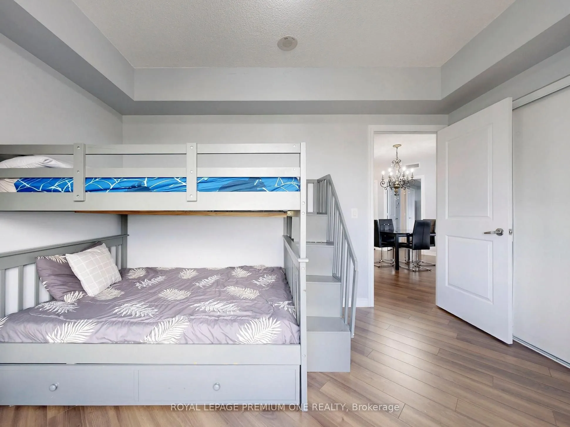 9255 Jane Street, #1202