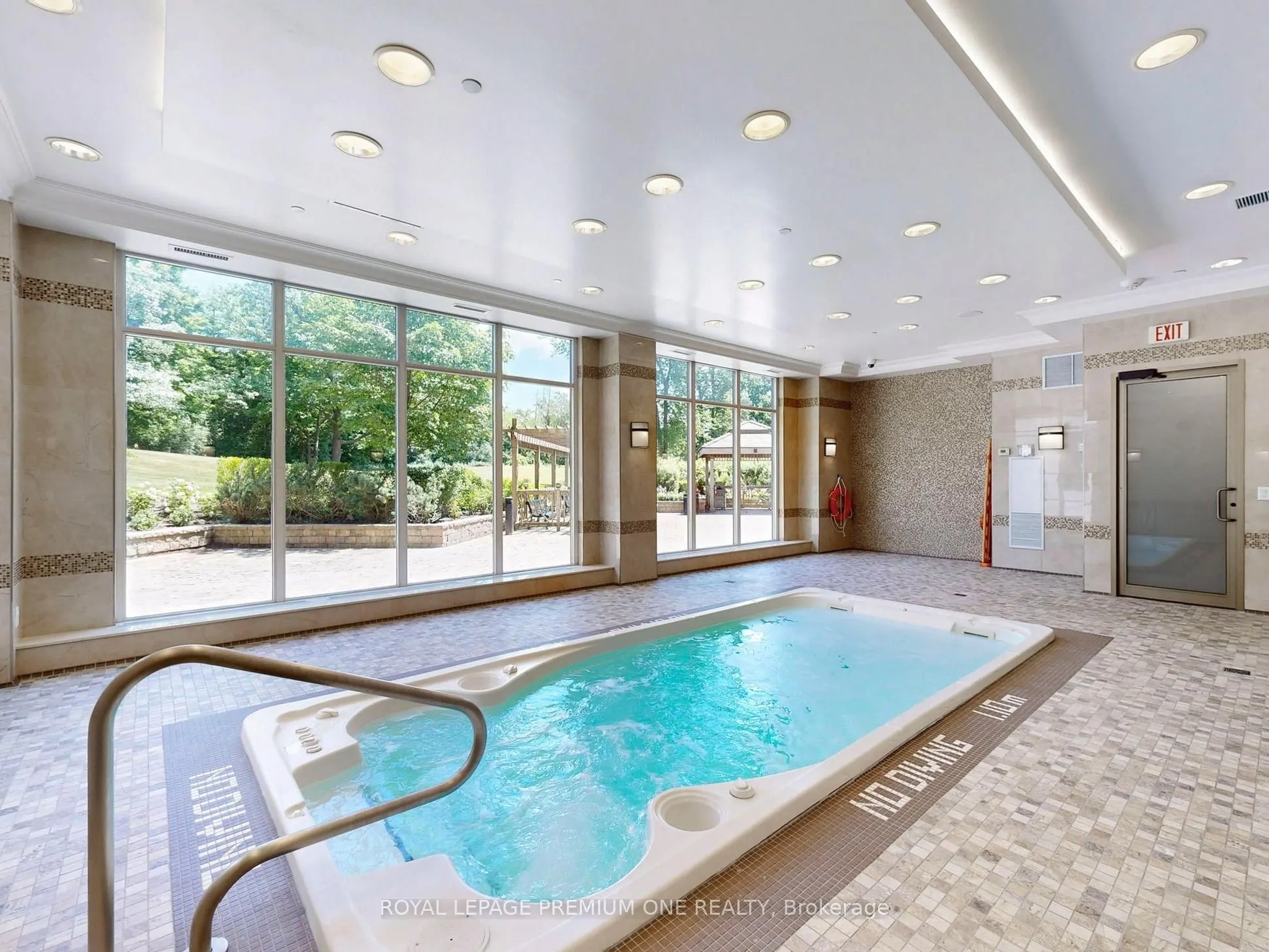 9255 Jane Street, #1202