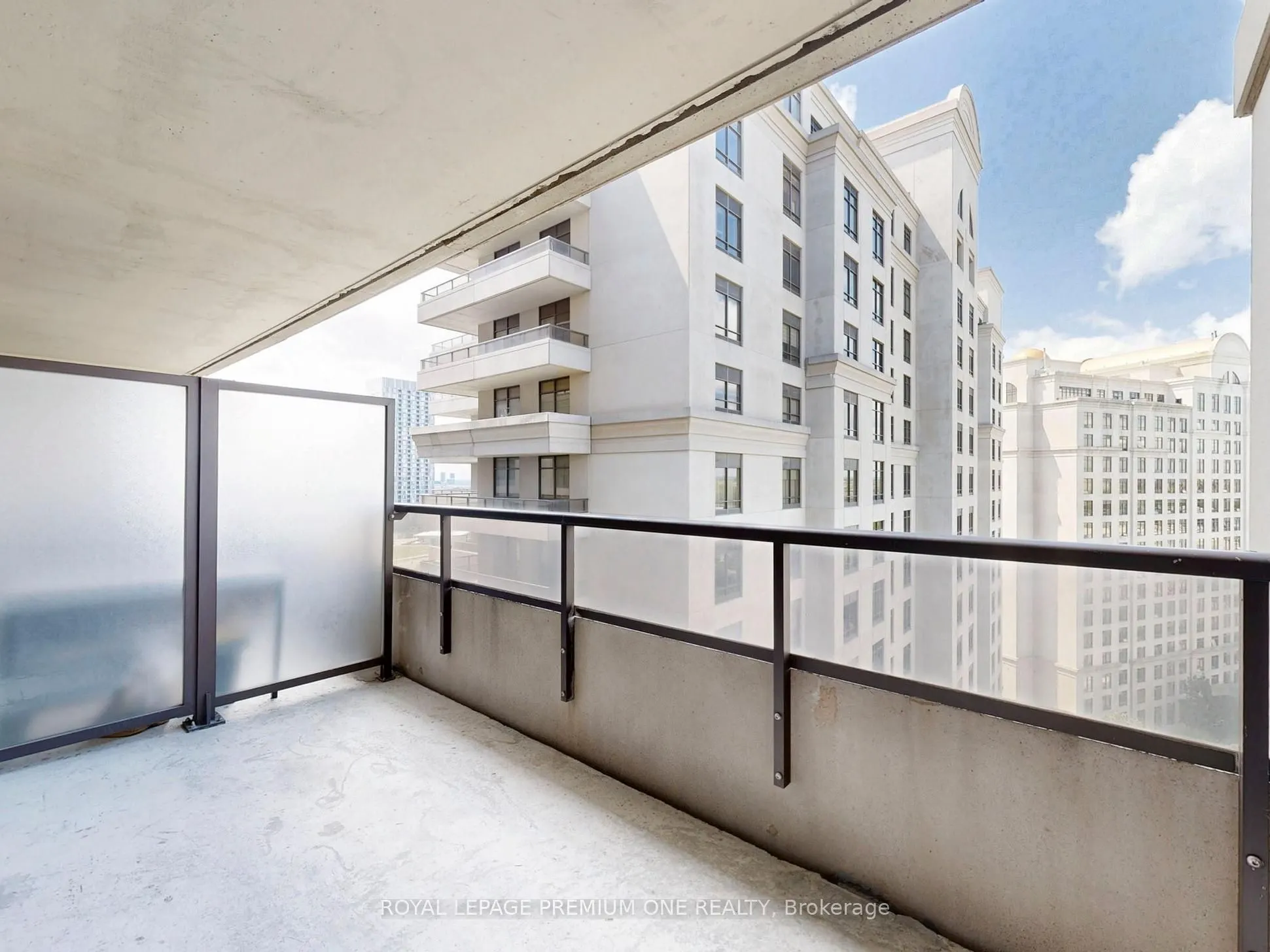 9255 Jane Street, #1202