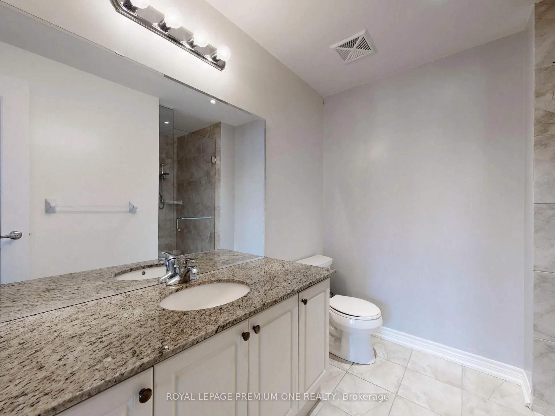9255 Jane Street, #1202