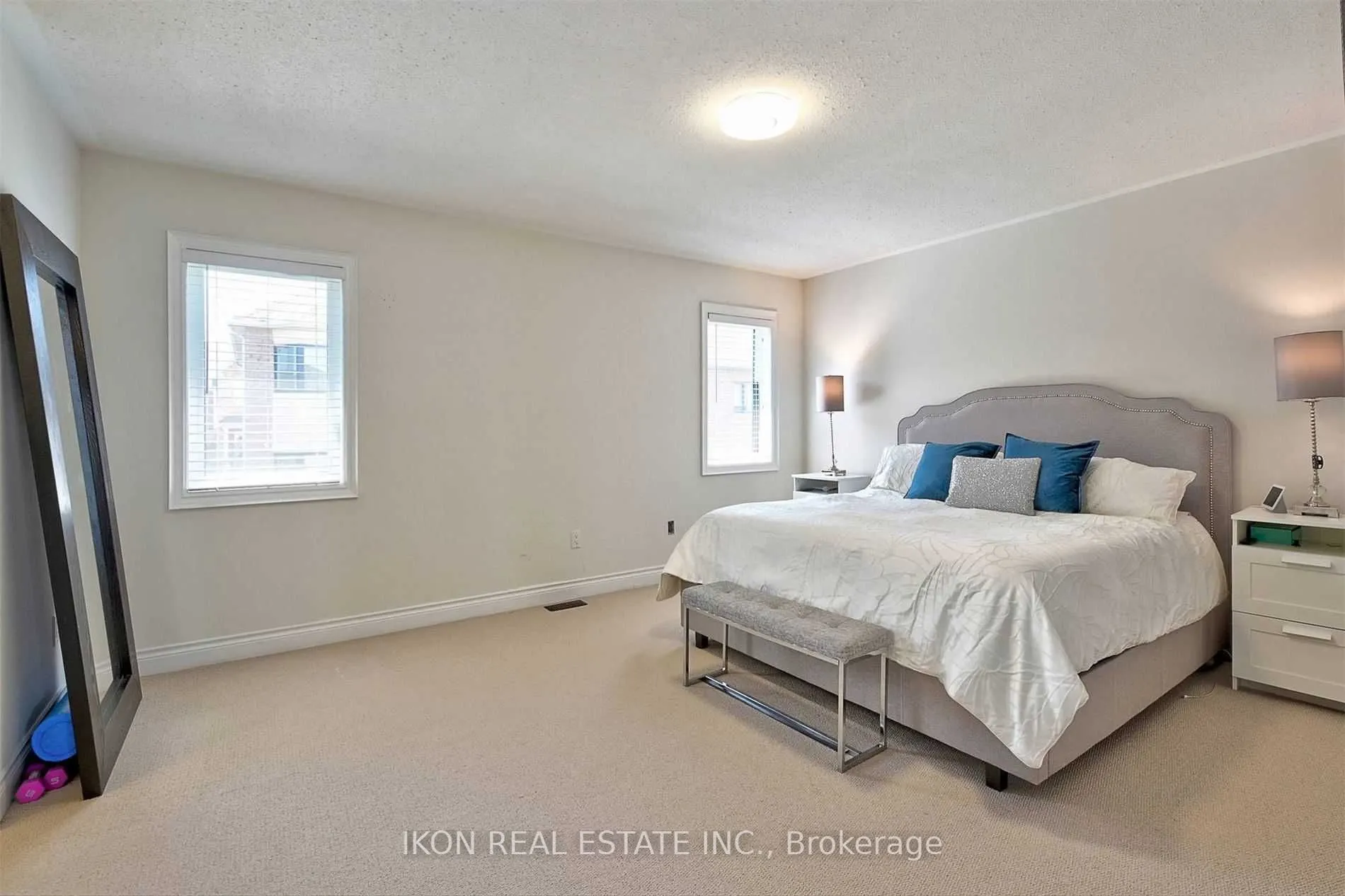 49 Walter English Drive