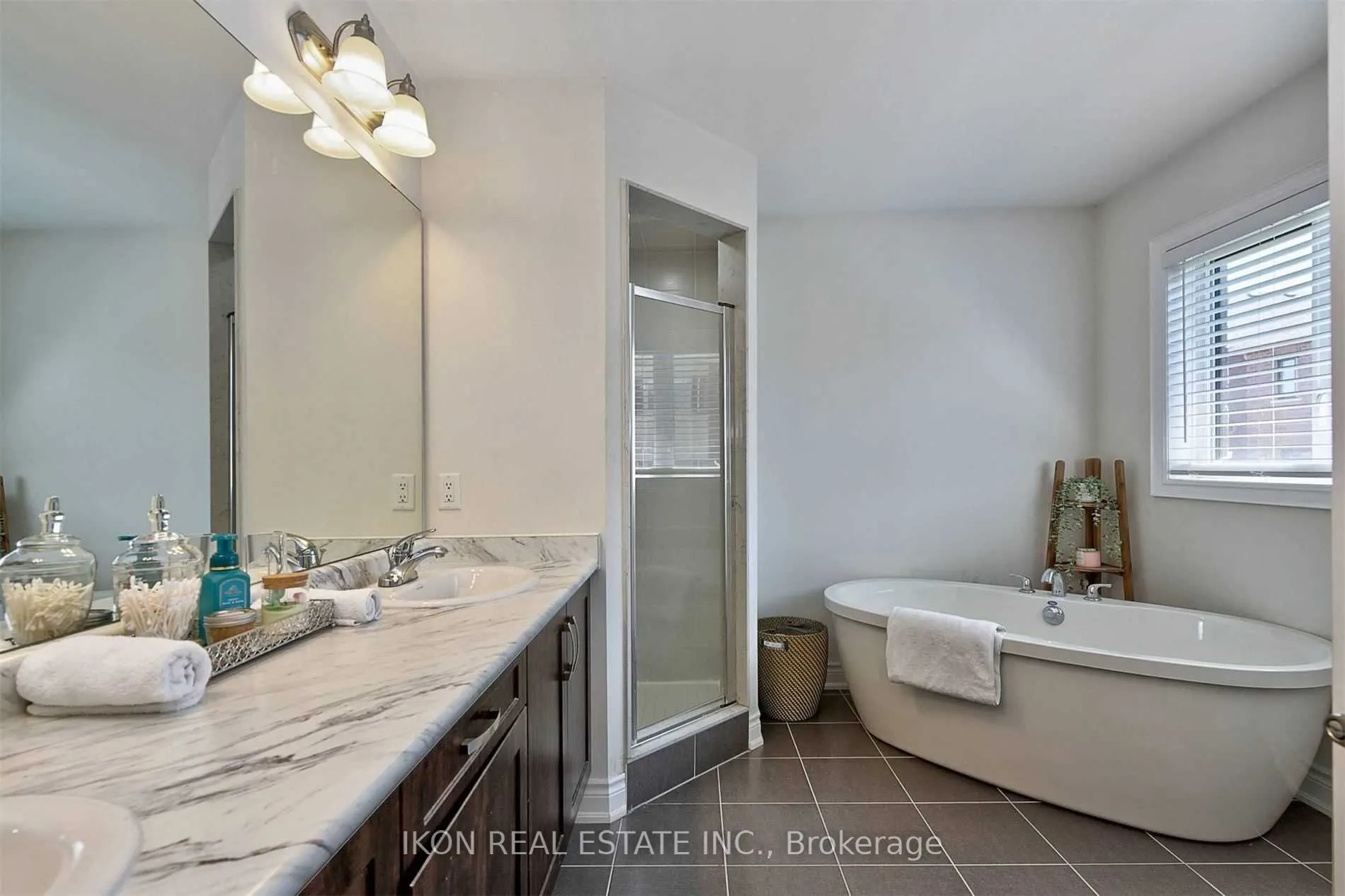 49 Walter English Drive